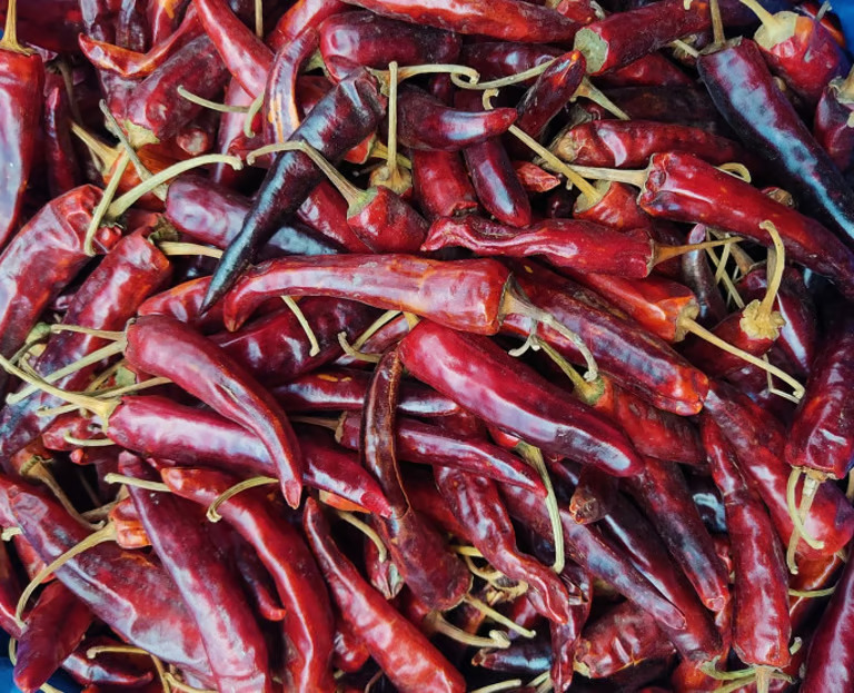 Tejpata হাটহাজারীর মিষ্টি মরিচ গুঁড়া – খাঁটি ঝালের স্বাদ, স্বাস্থ্যকর নিশ্চয়তা (250 গ্রাম)।