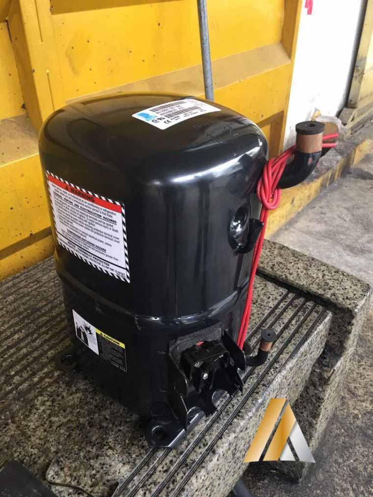 Kompresor Tecumseh AG144UT