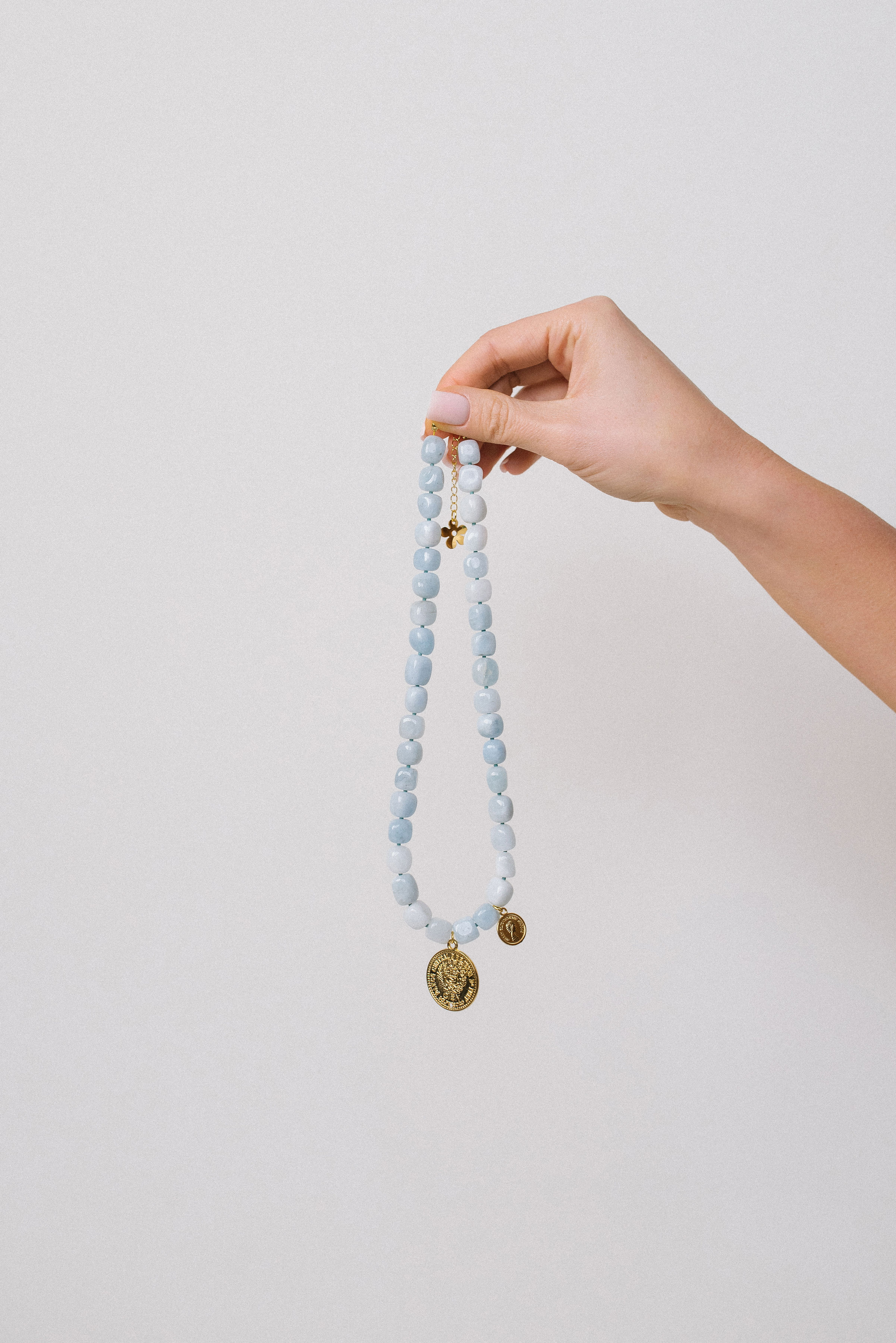 Ocean pearl medallion