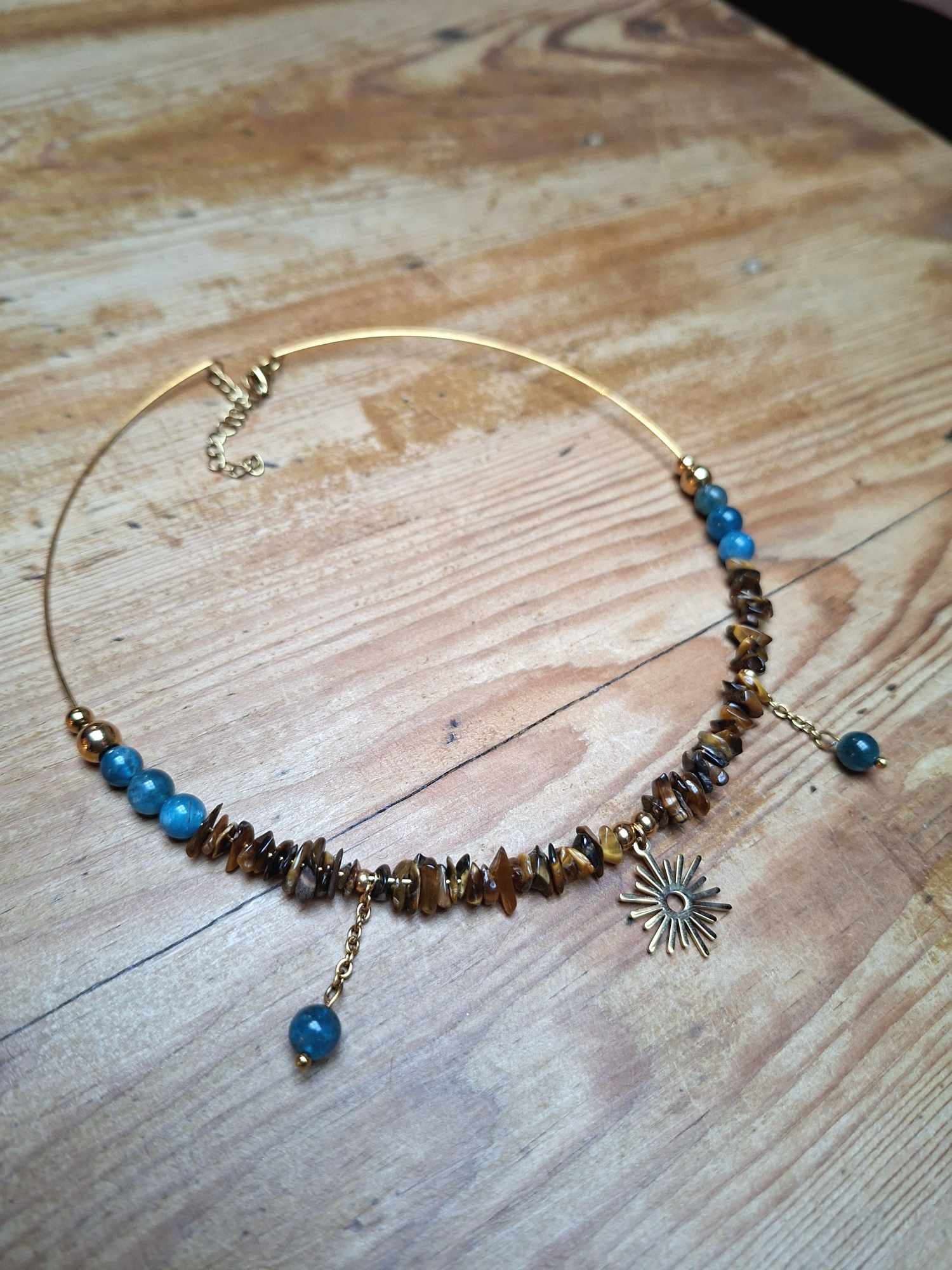 Collier déesse "Soleil"