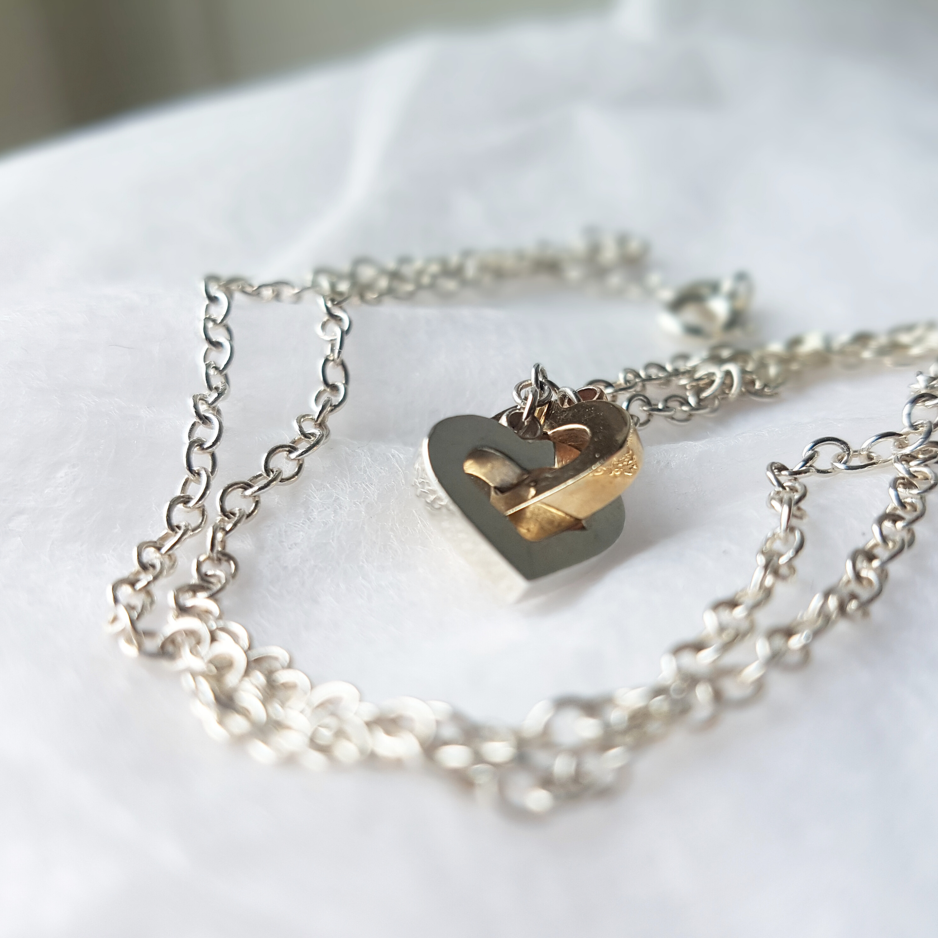 Interconnected Hearts Pendant Necklace | Silver & Gold