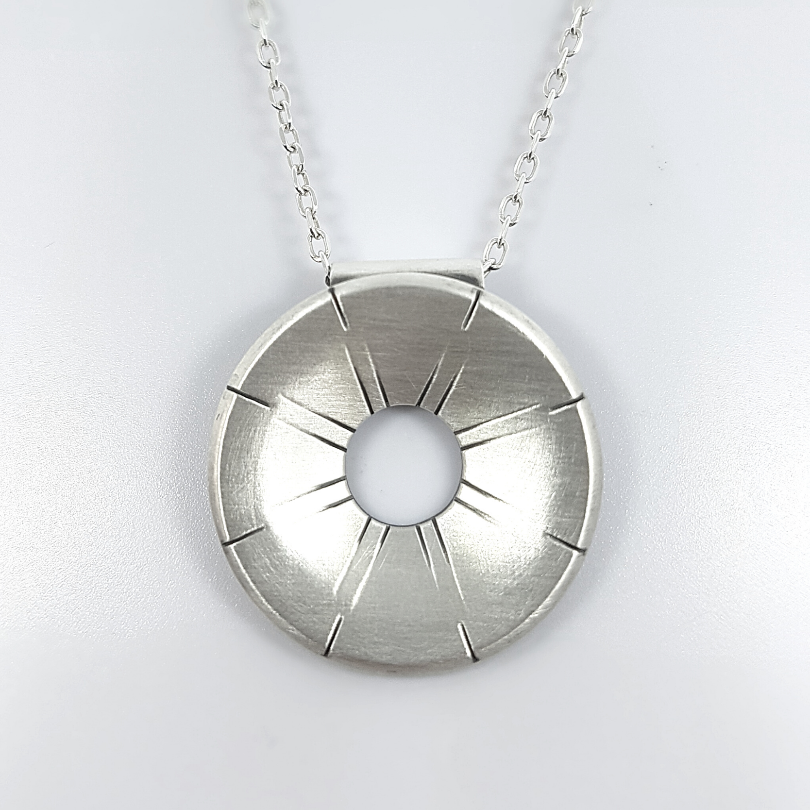 Donut Pendant Necklace | Silver