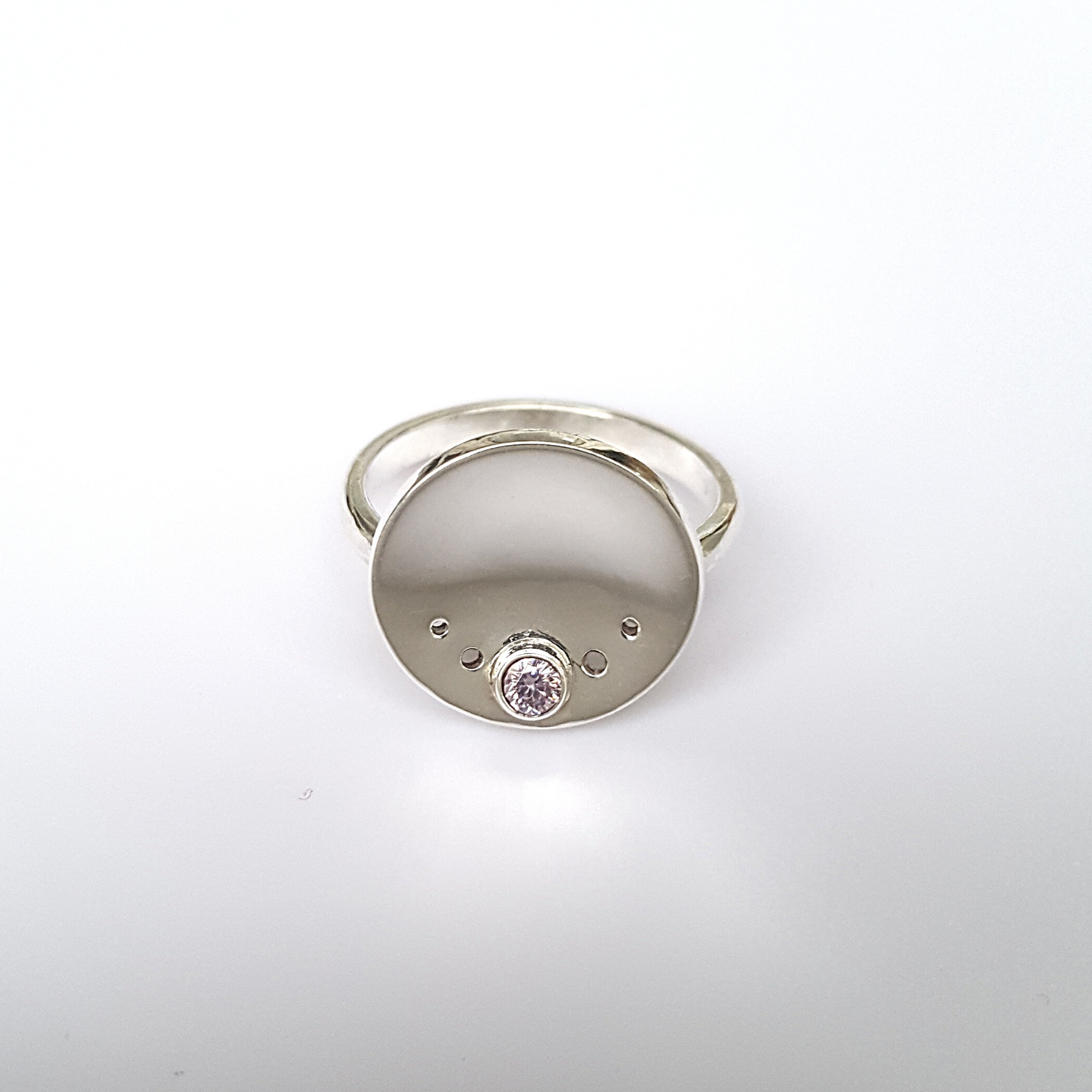 Circle Ring | Cubic Zirconia | Silver