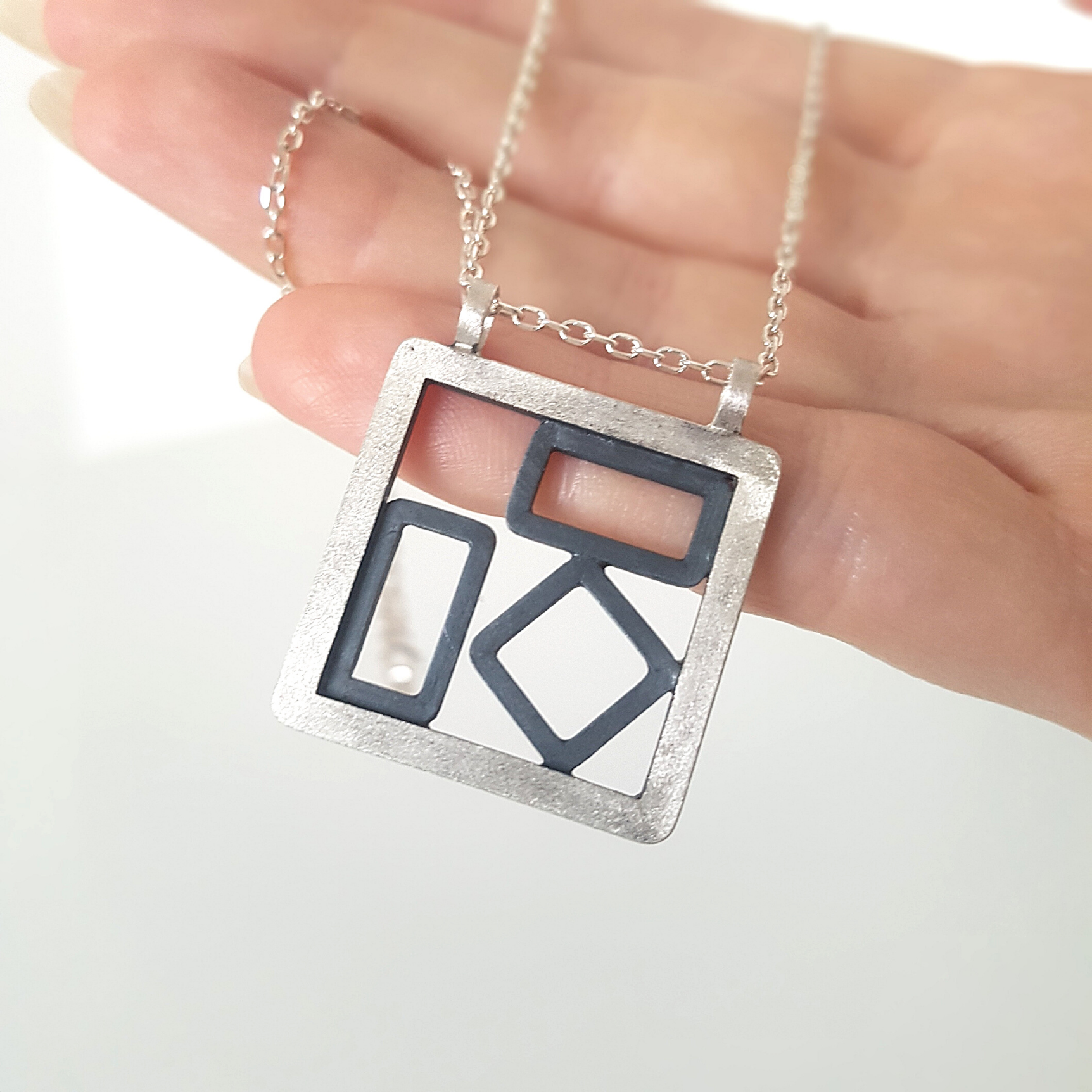 Geometric Pendant Necklace | Silver