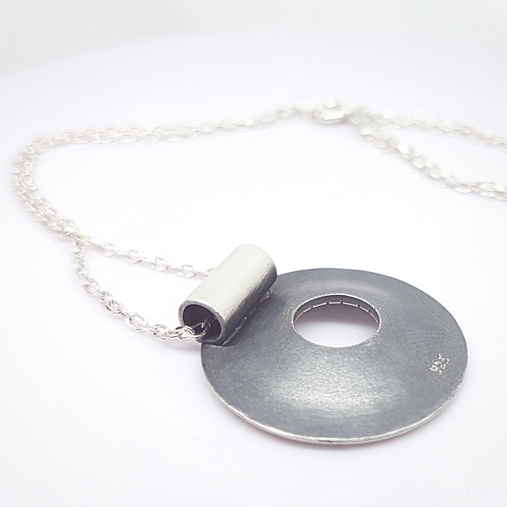 Donut Pendant Necklace | Silver