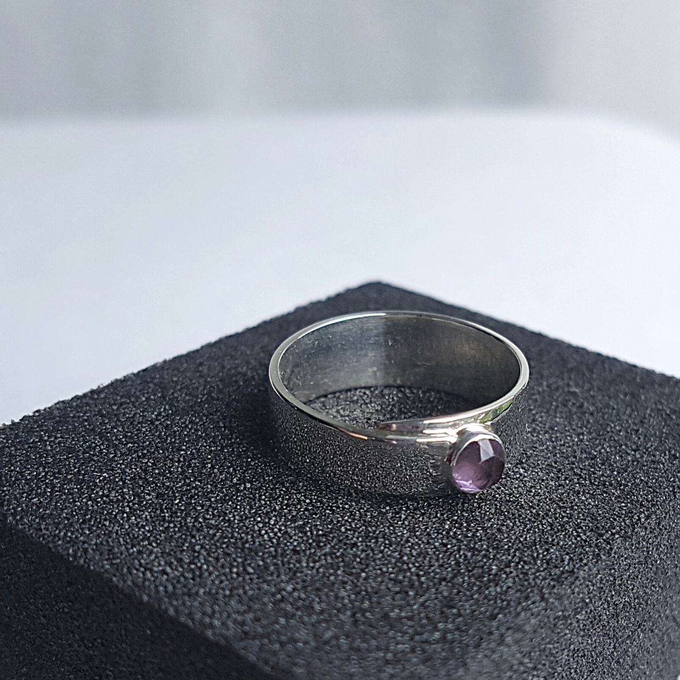 Overlap Ring | Amethyst | Silver