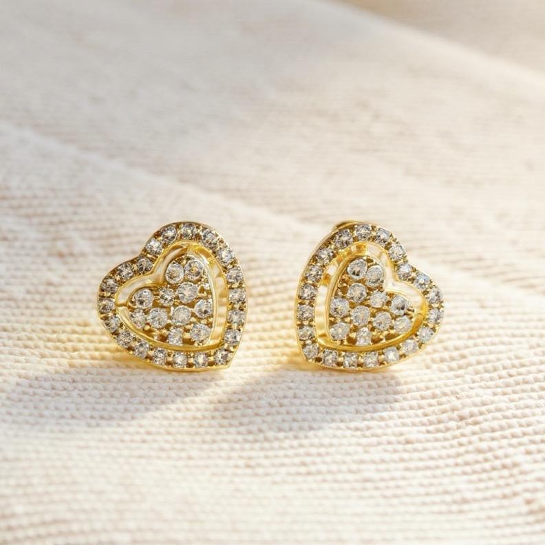 Brinco de Coração com Zircônias, Banhado à Ouro