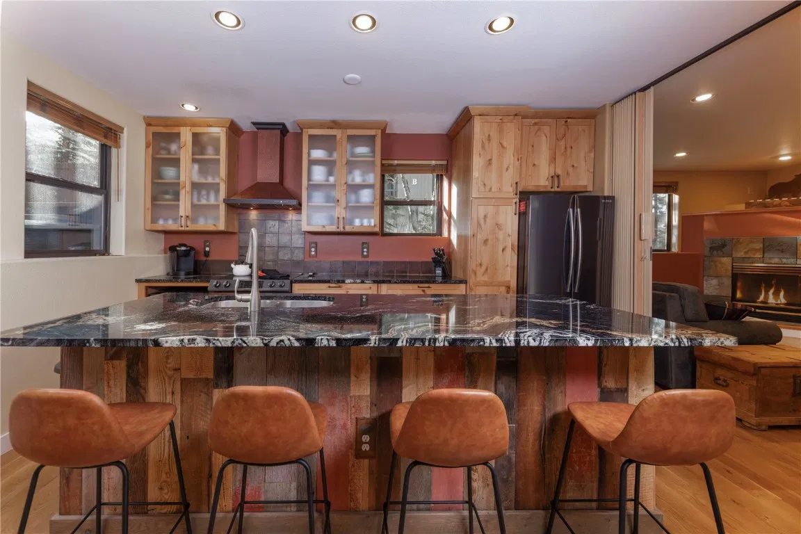 casa de montaña de dos pisos