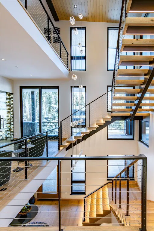 casa moderna en el bosque,