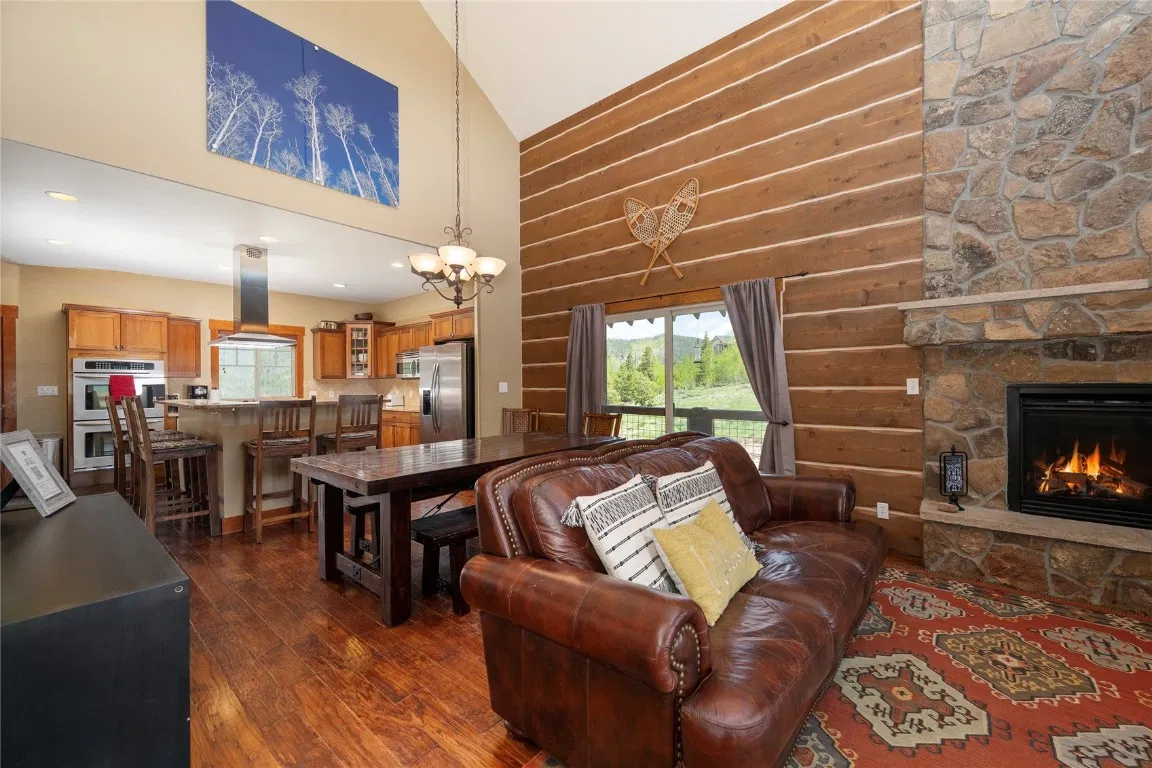 Moderna propiedad con encanto rústico 