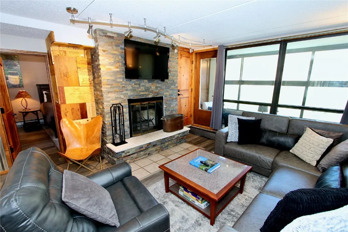 lujoso condominio con acceso premium de esquí 