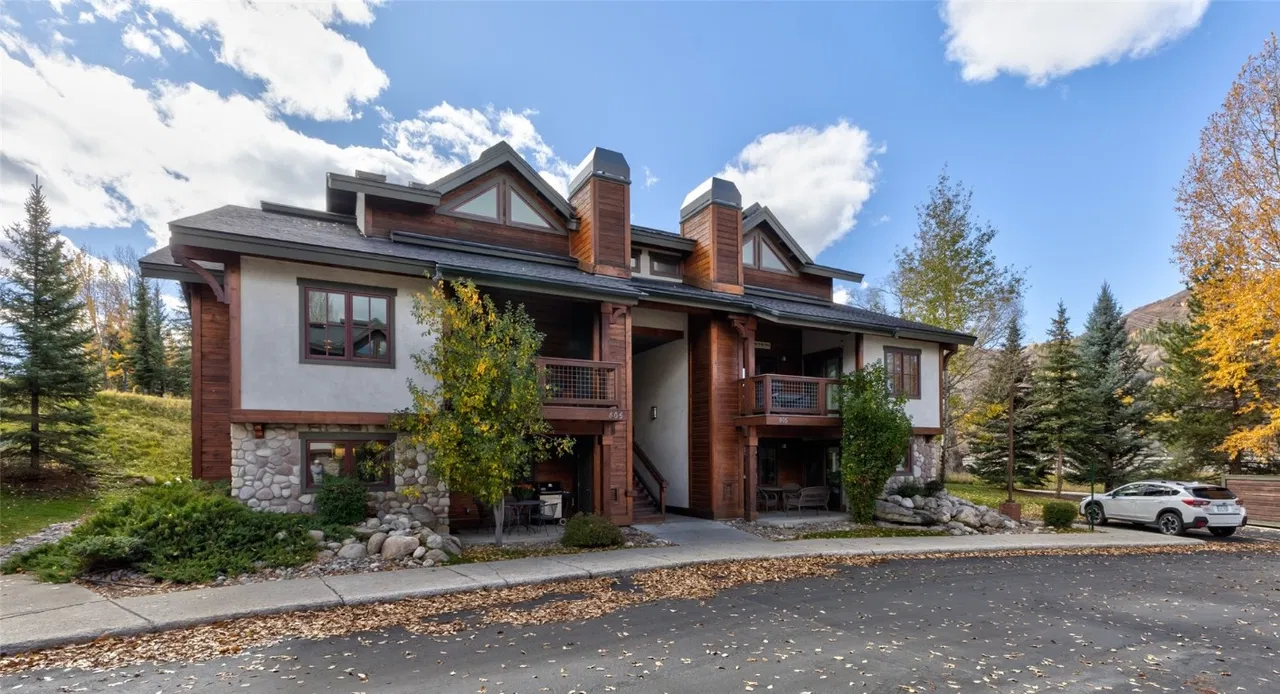  dúplex de estilo chalet