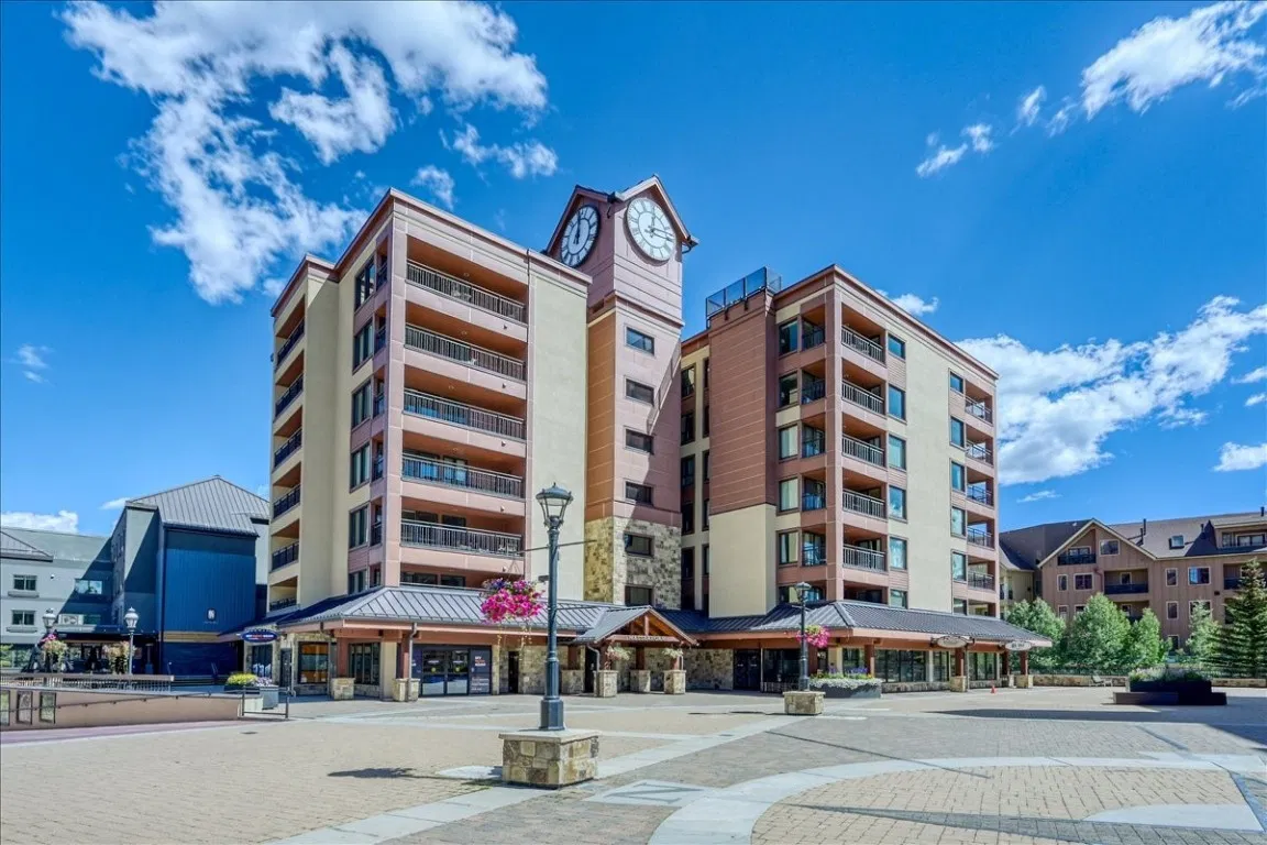 Condominio Reloj de la Vista de la Montaña