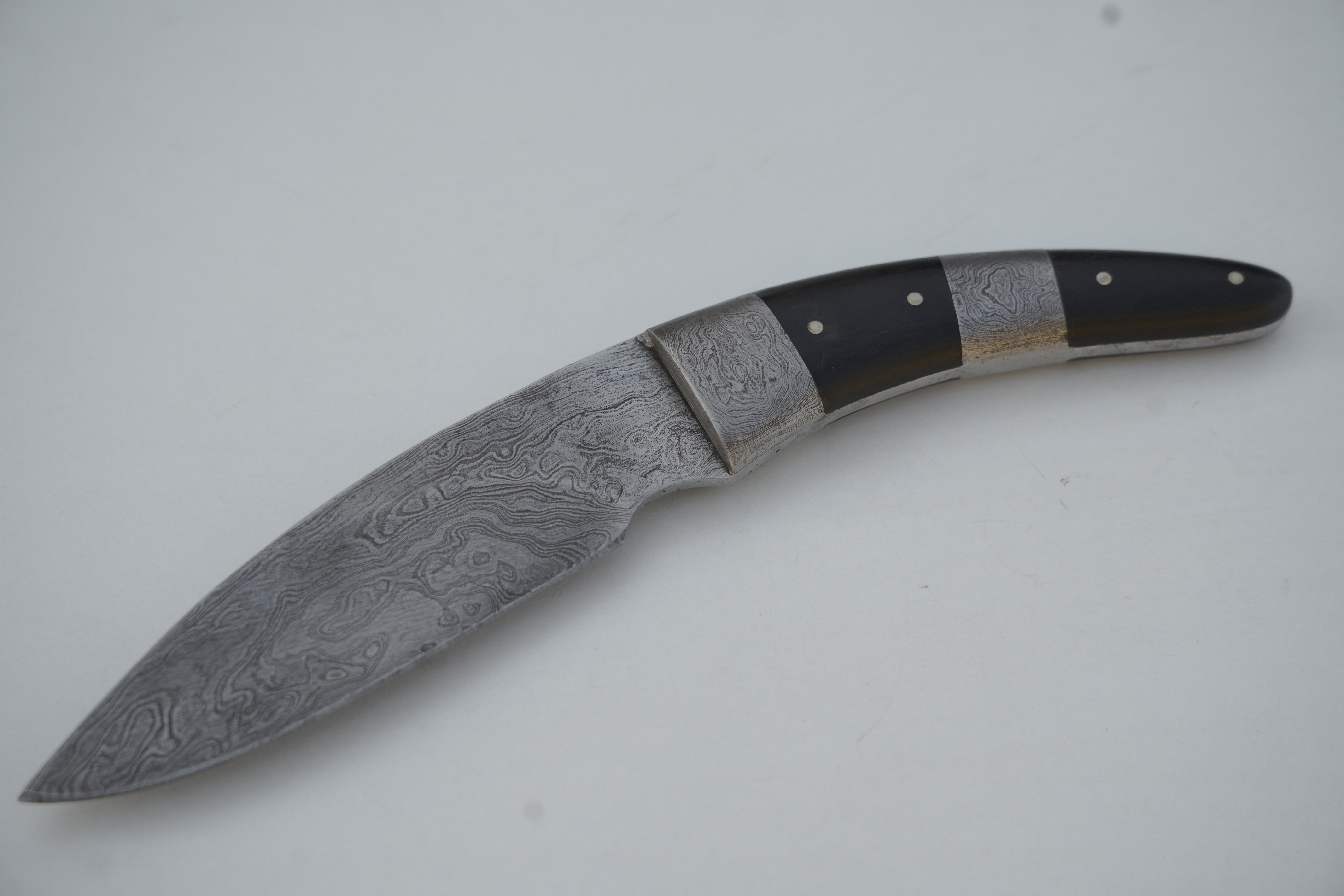 Handcrafted Damascus Steel Knife 2 Damascus guard and rose wood handle 