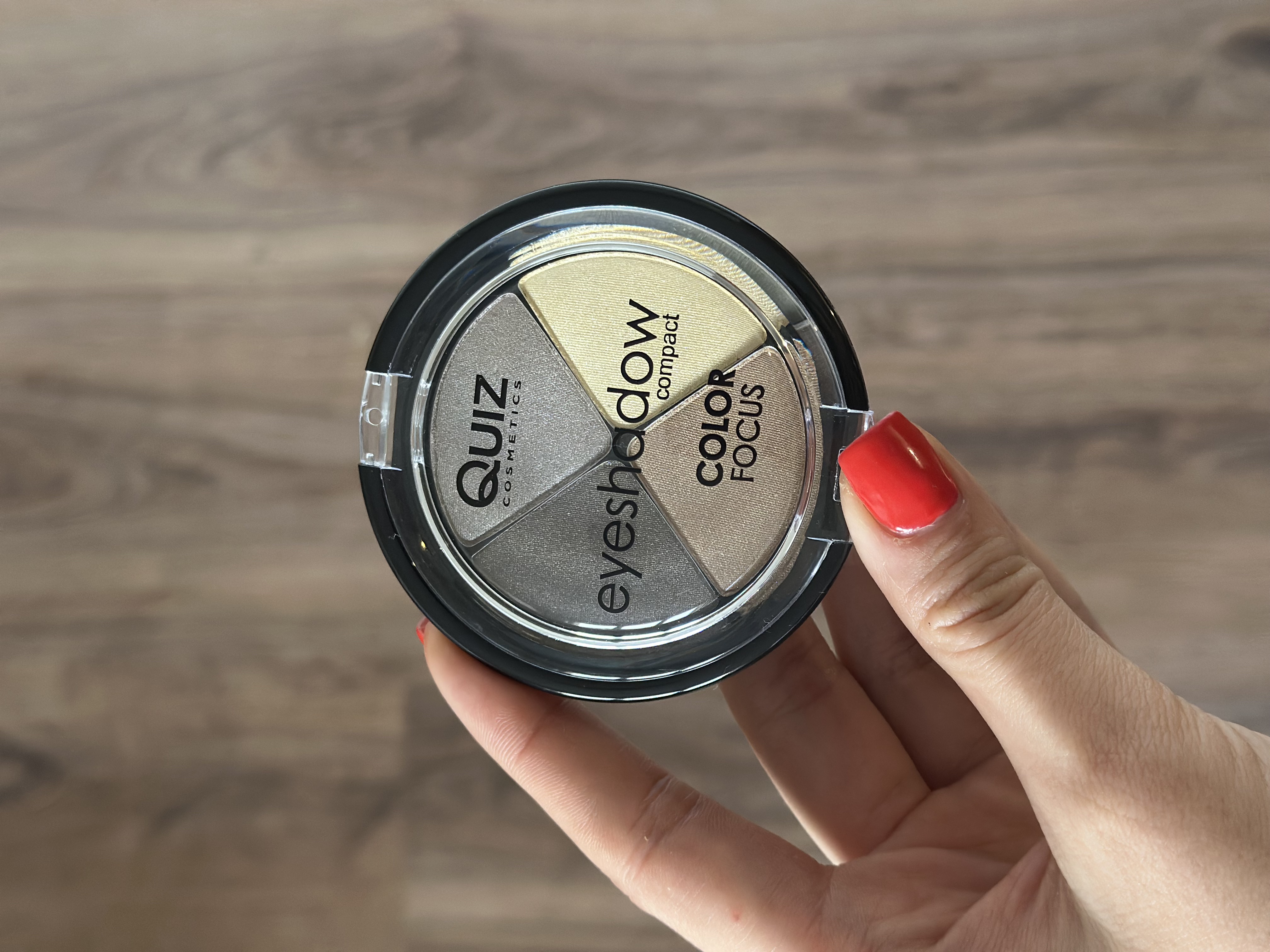 Akių šešėlių paletė