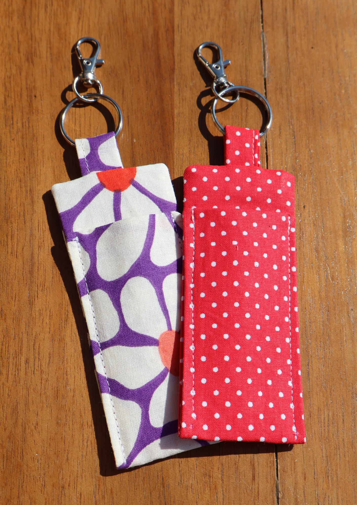 La pochette gloss porte-clés (pois)