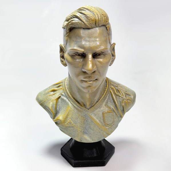 تمثال لاعب كرة القدم