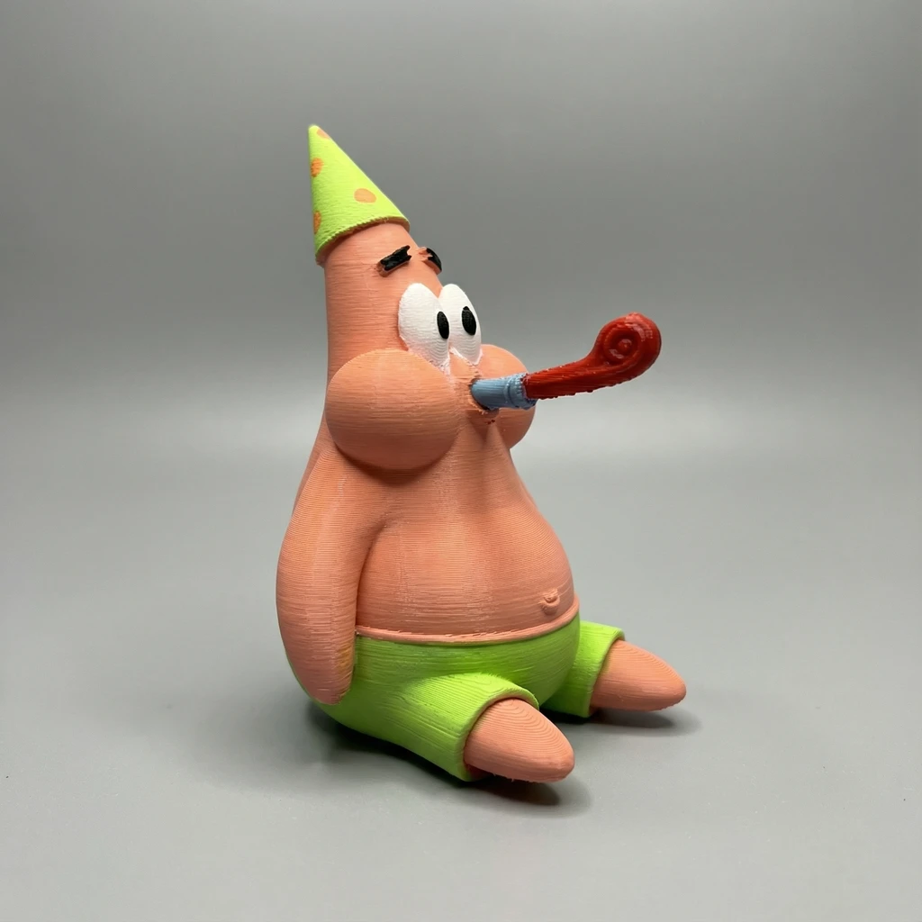 مجسم باتريك ستار بقبعة الحفلات