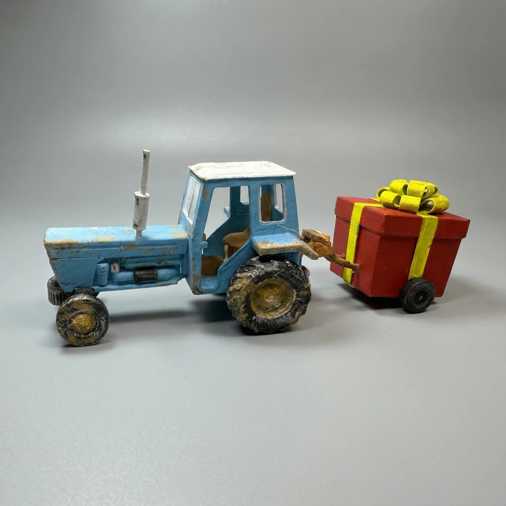 مجسم الجرار الزراعي ومقطورة الهدية