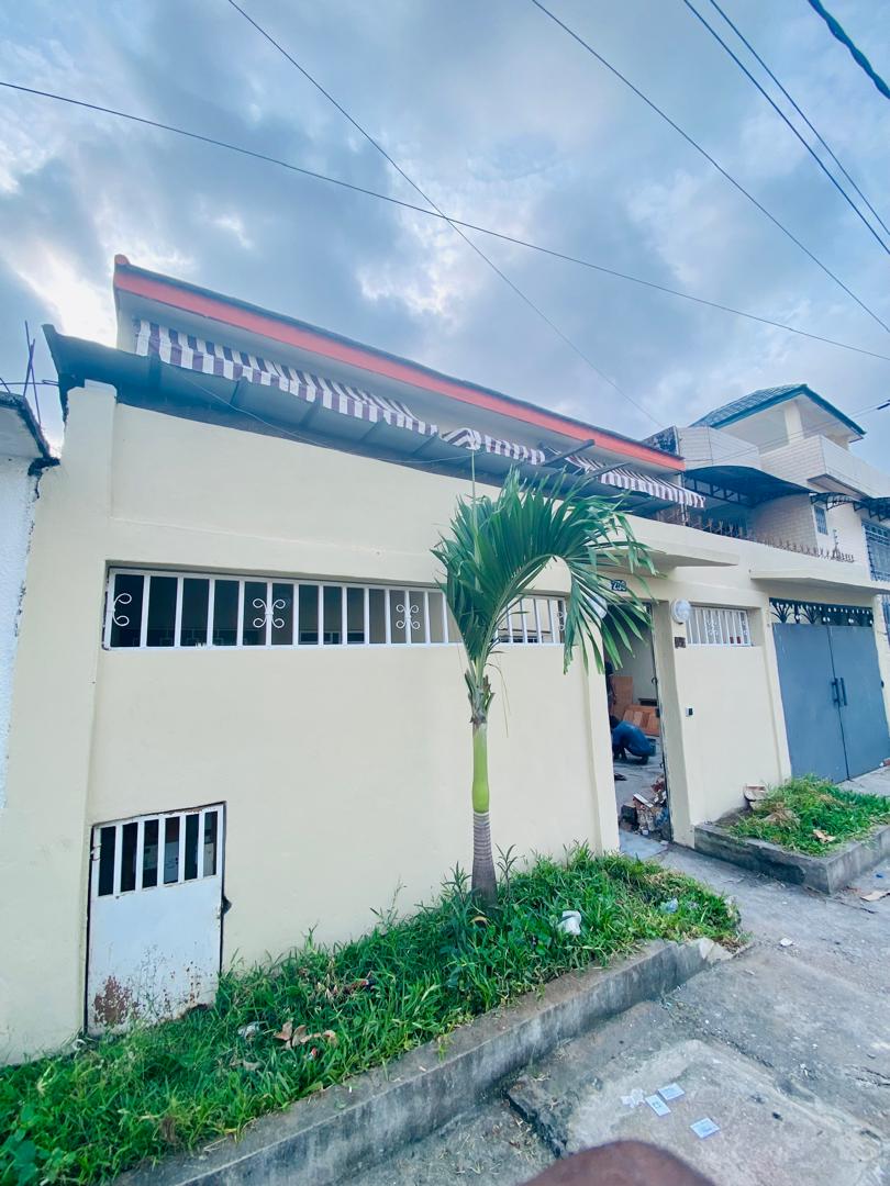 Villa Duplex à Louer – Cocody Angré Château (Cité Groupement 4000)