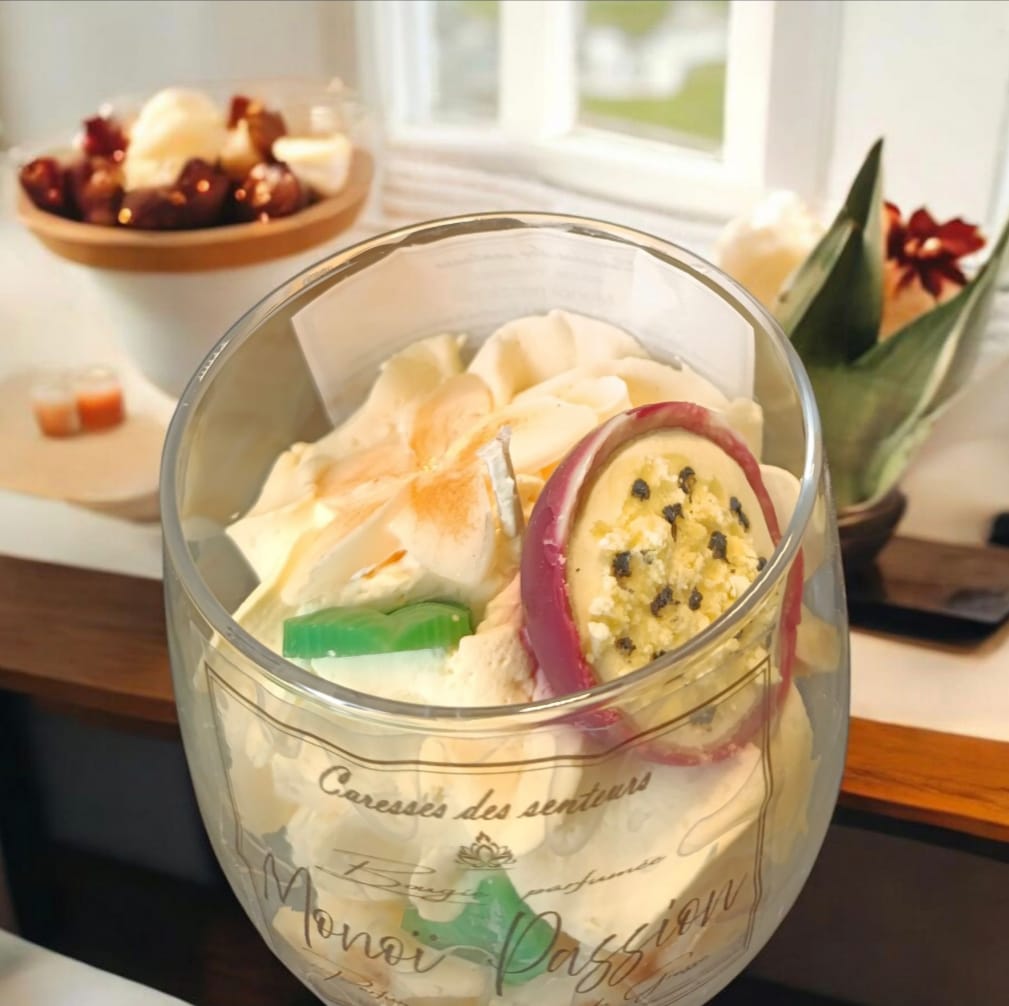 Bougies Gourmandes    Monoï  Passion 