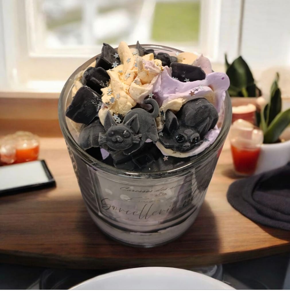 Bougies Gourmandes    Sorcellerie noire