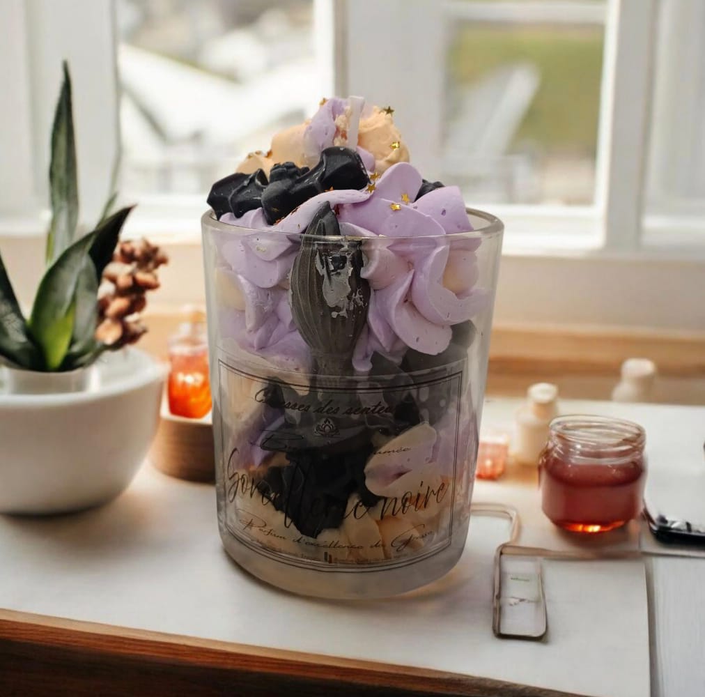 Bougies Gourmandes    Sorcellerie noire