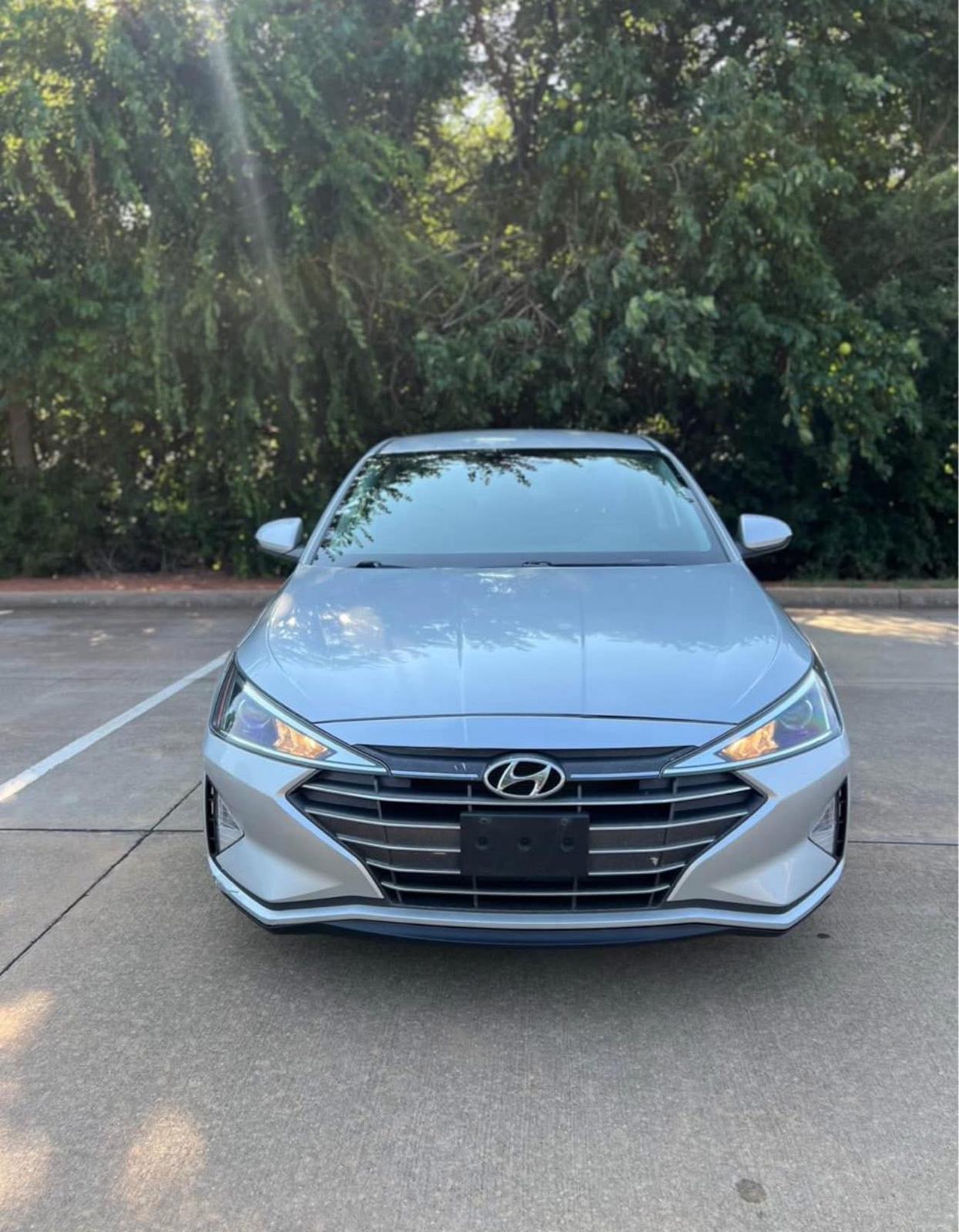 Hyundai Elantra Sedan