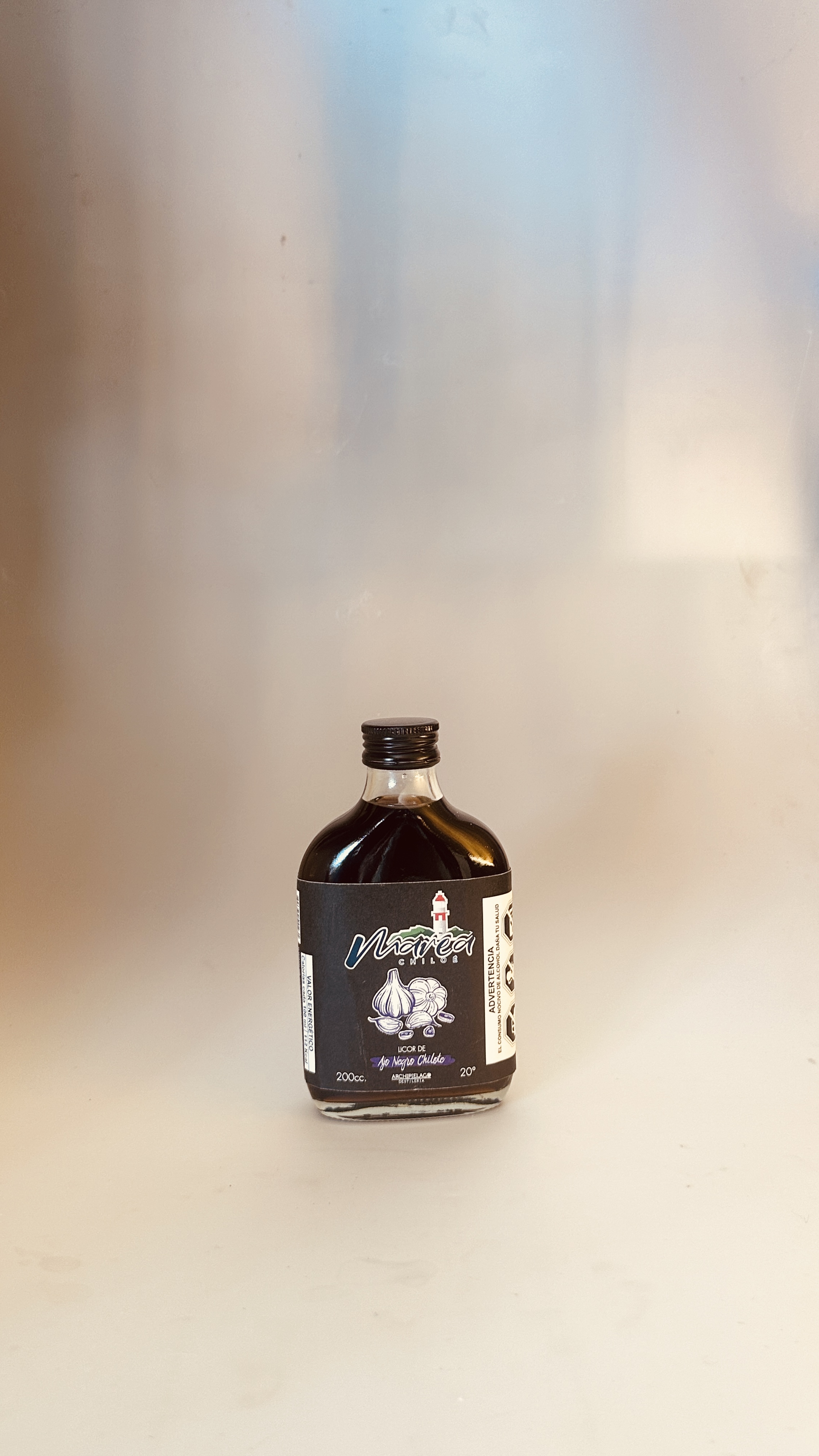 Licor de Ajo Negro Chilote Marea de Destilería Archipiélago