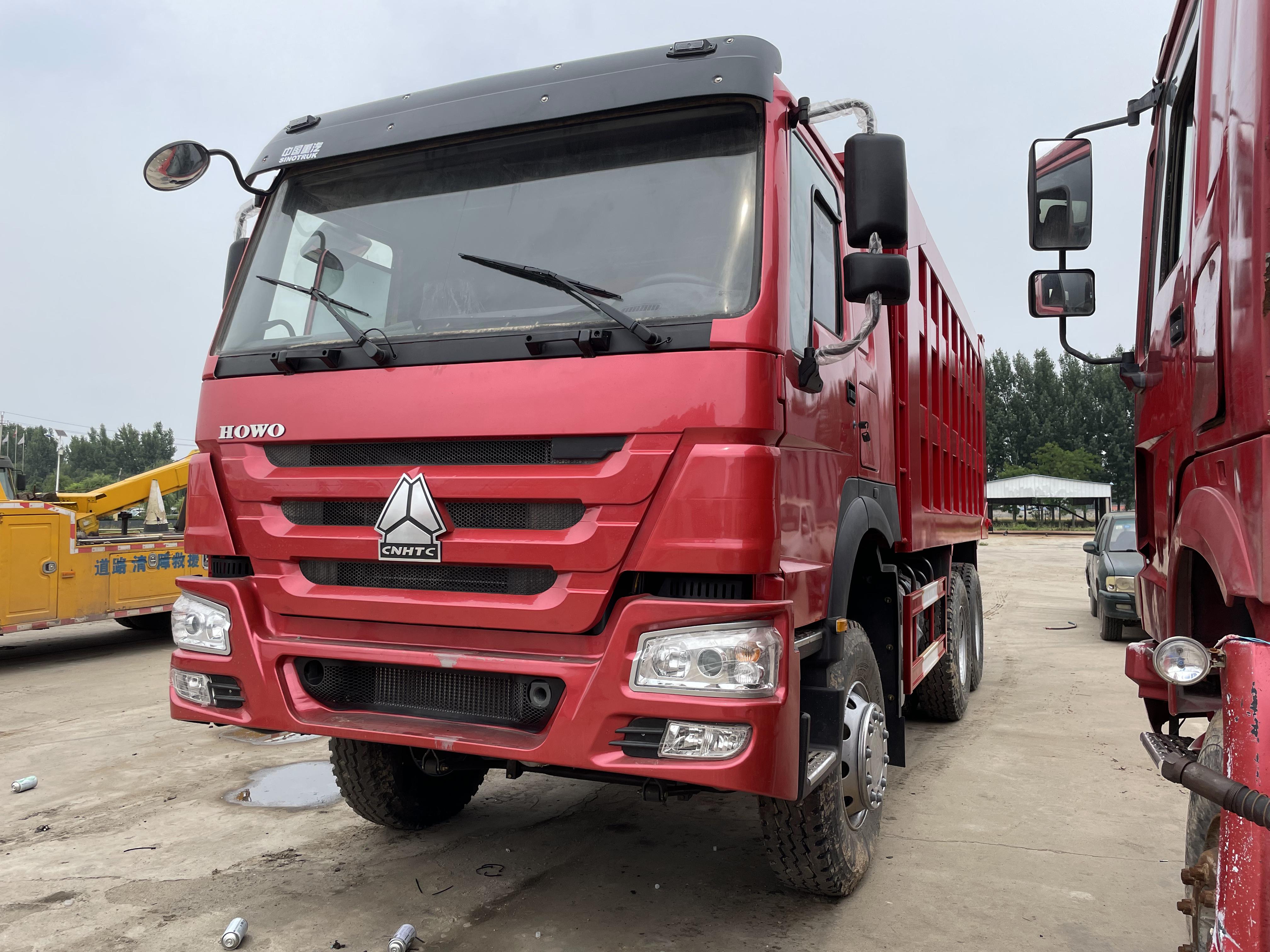 Red HOWO SINOTRUK Dump Truck