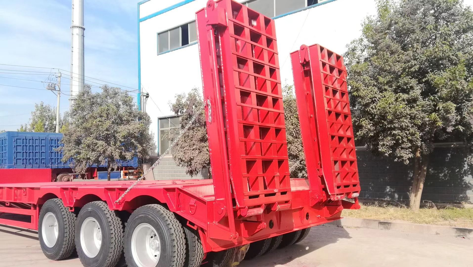 Heavy Duty Lowbed Semi- Trailer