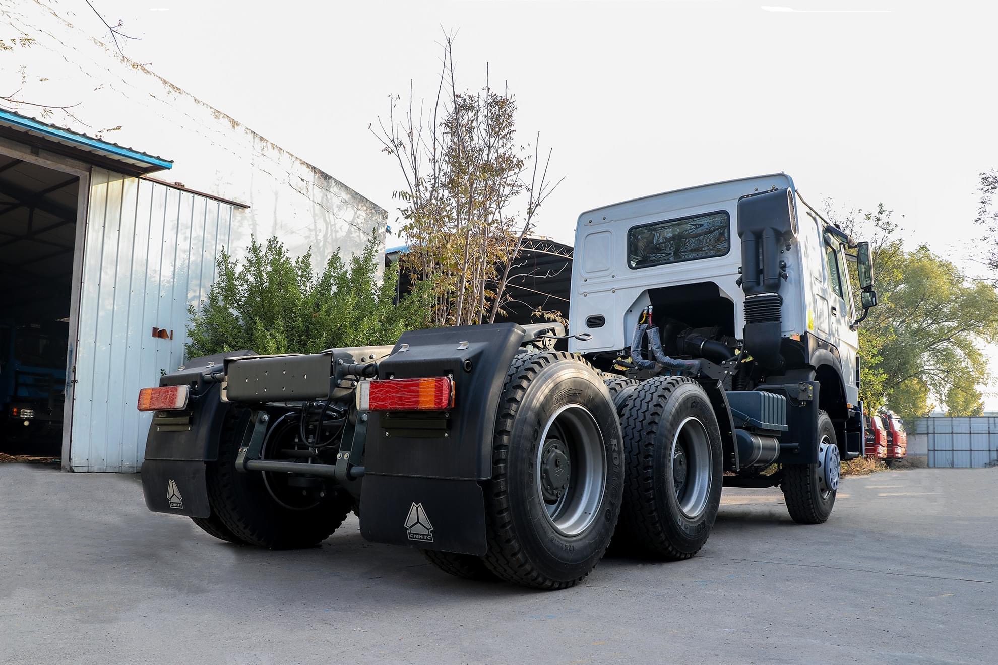 Used Howo  6×4 tractor