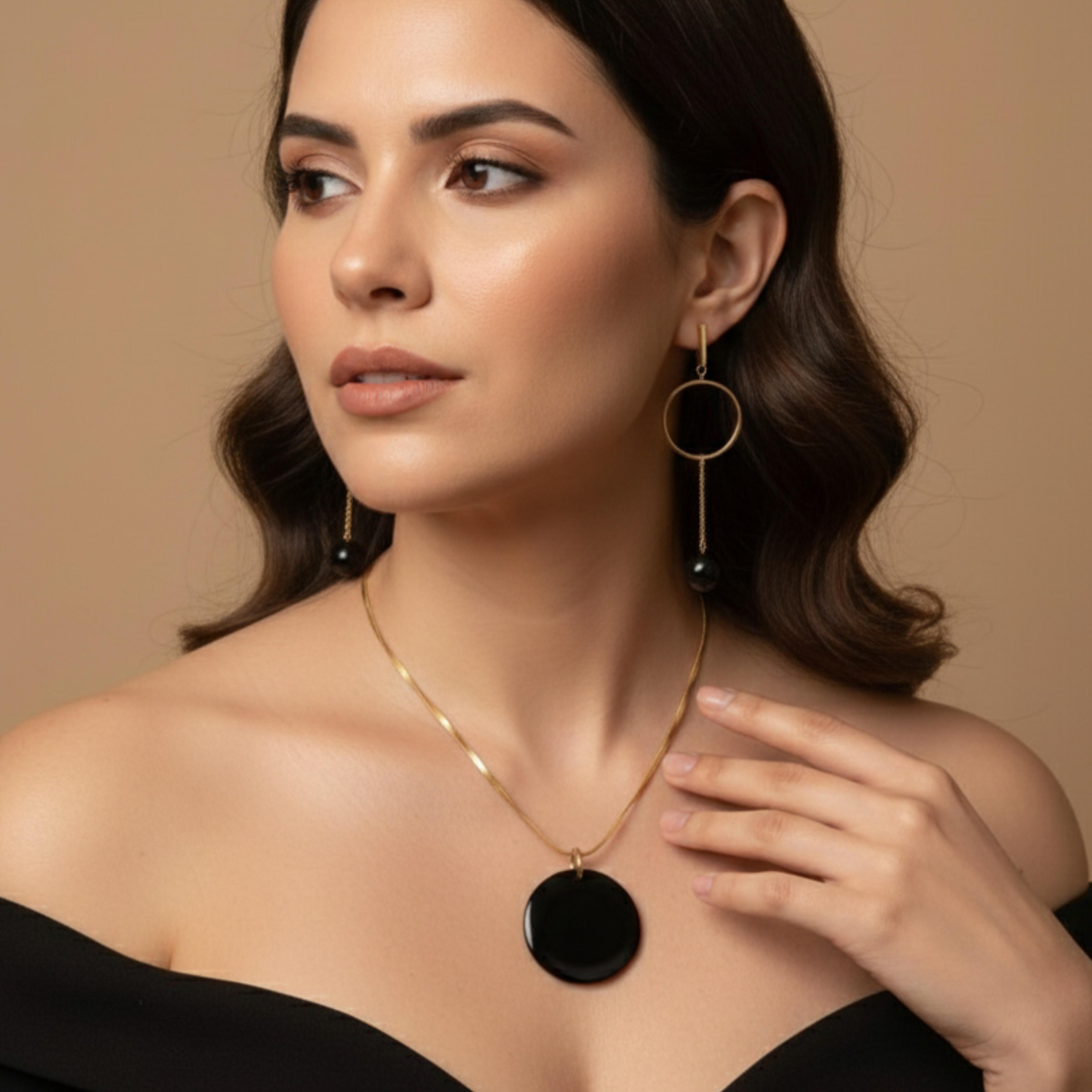 Asymmetric Onyx Jewellery Set
