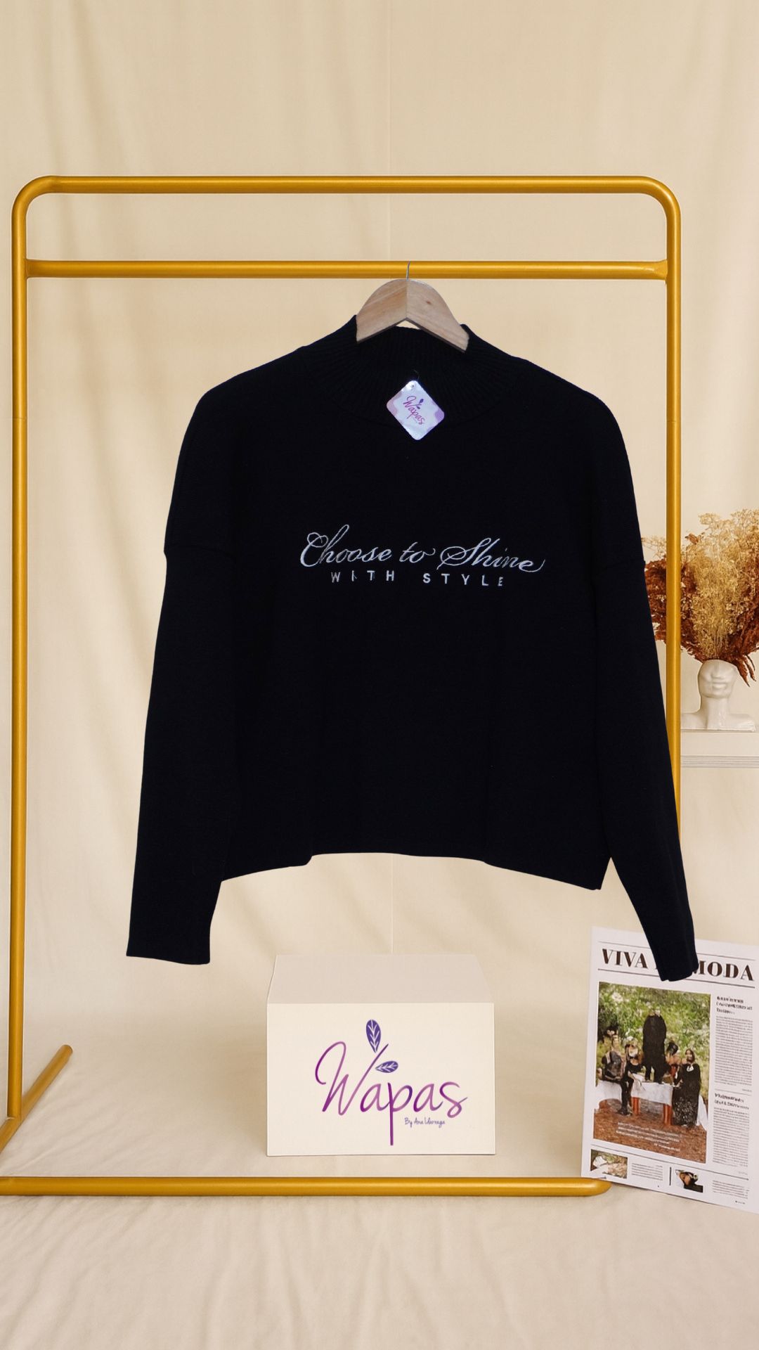 Suéter negro con frase