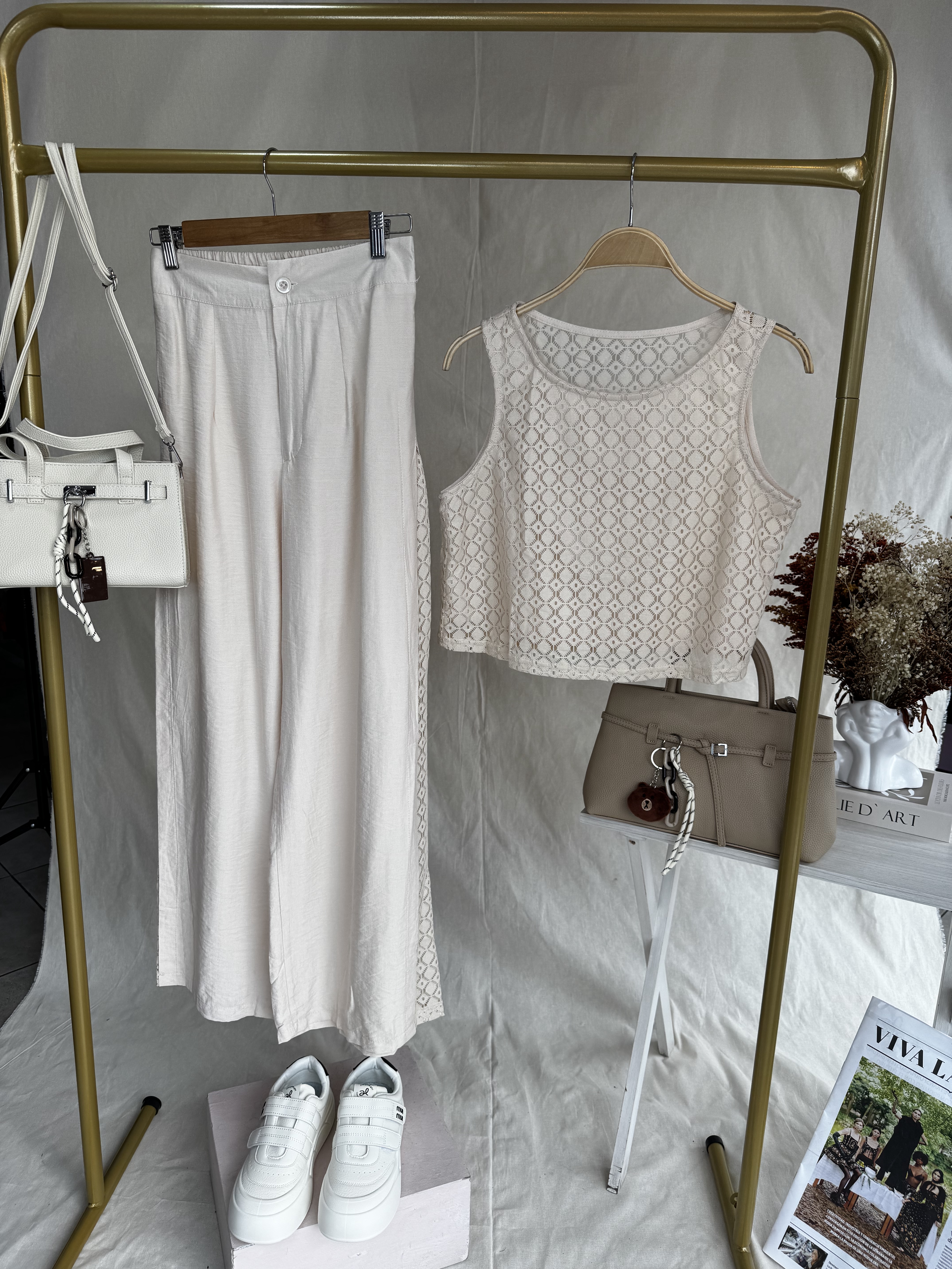 Conjunto de top y pantalón blanco