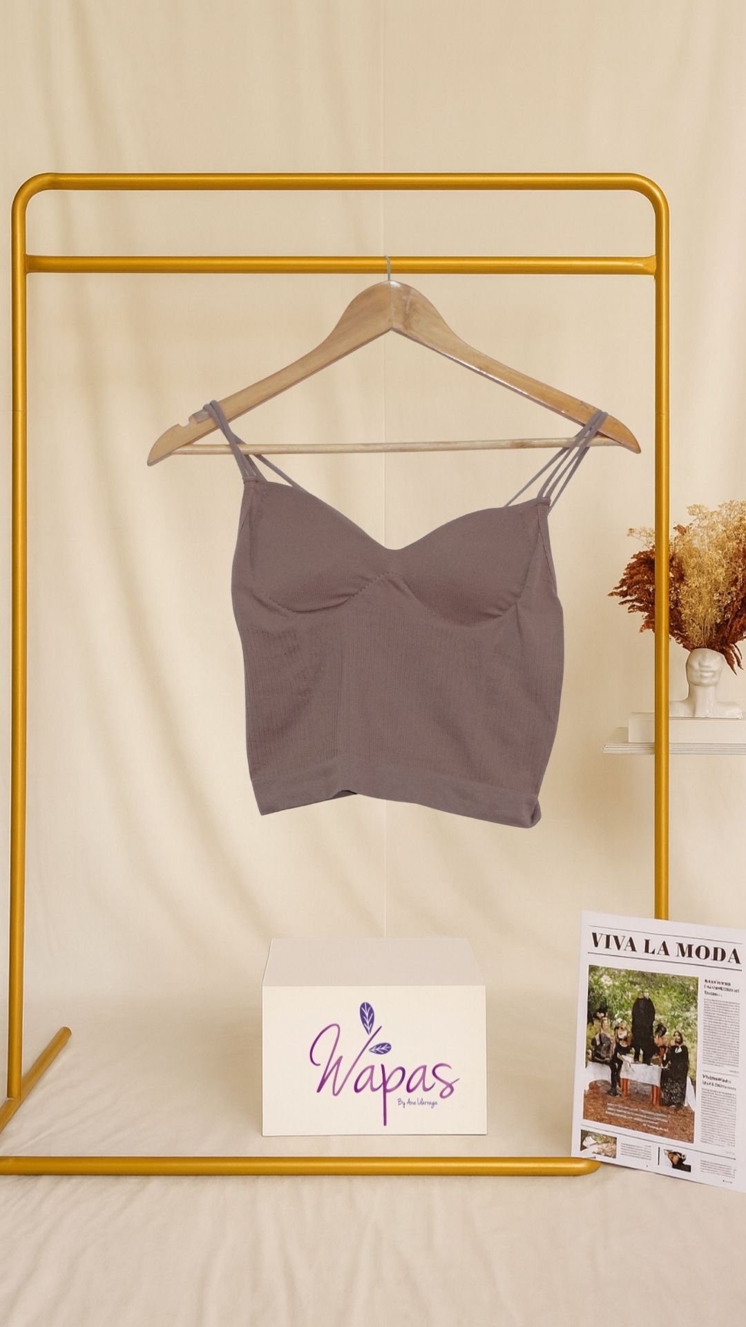 Top gris de tirantes