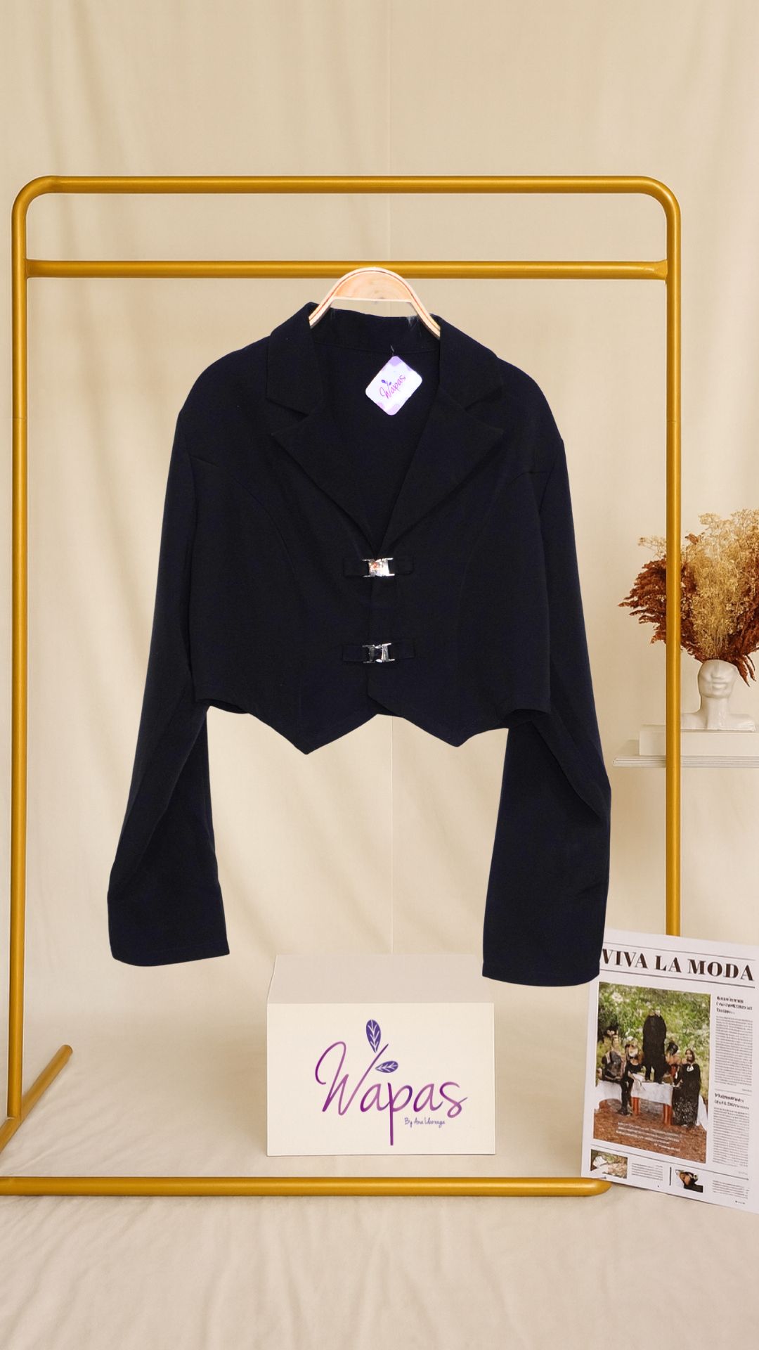 Chaqueta negra corta