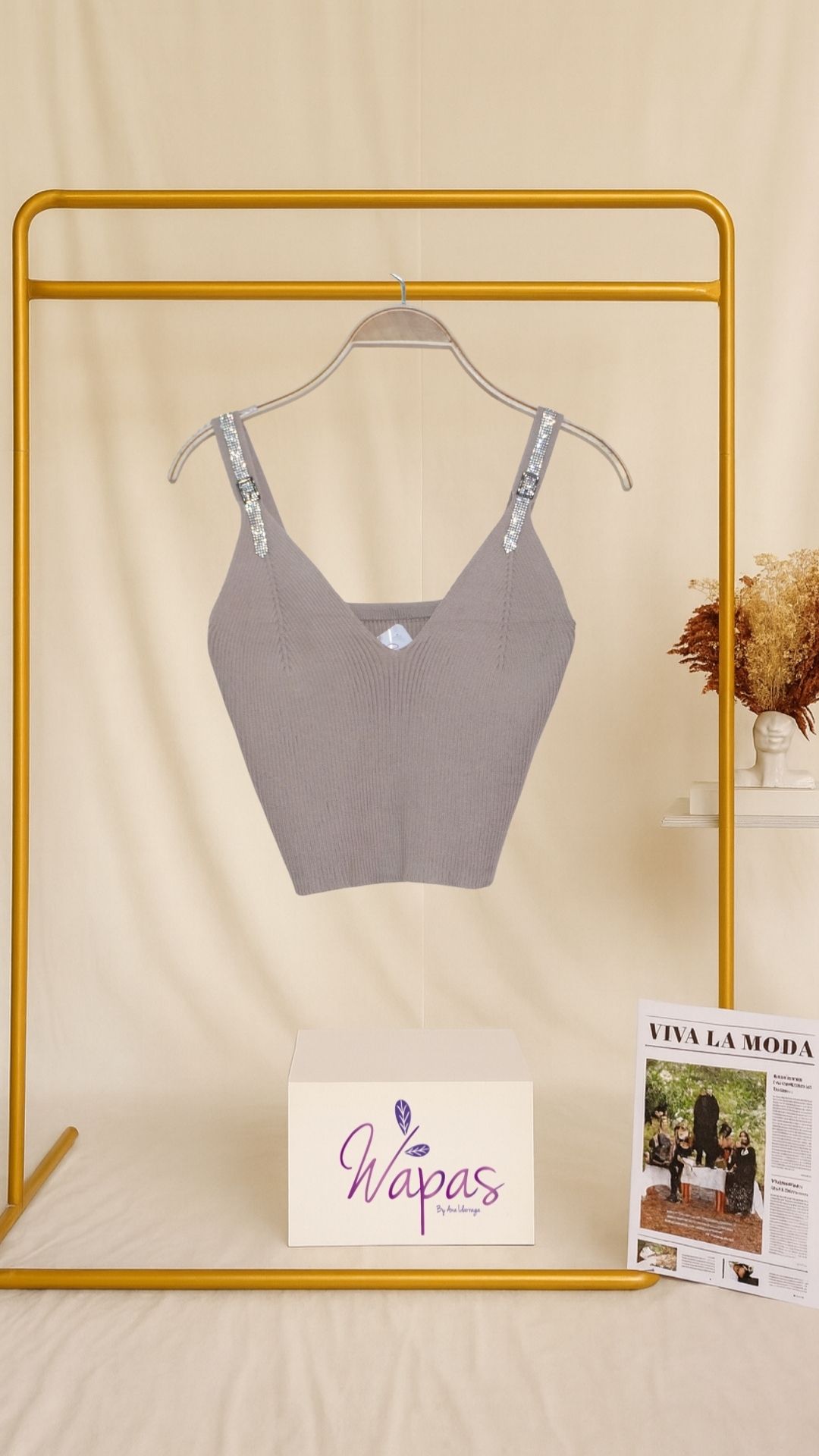 Top gris de tirantes