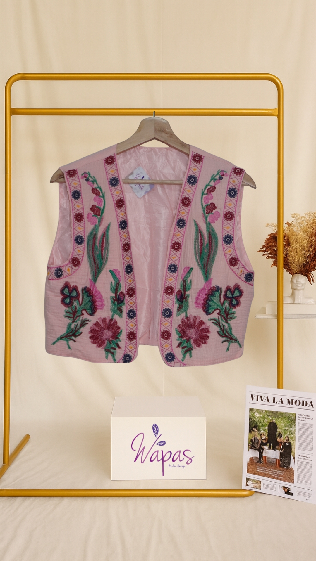 Chaleco bordado artesanal