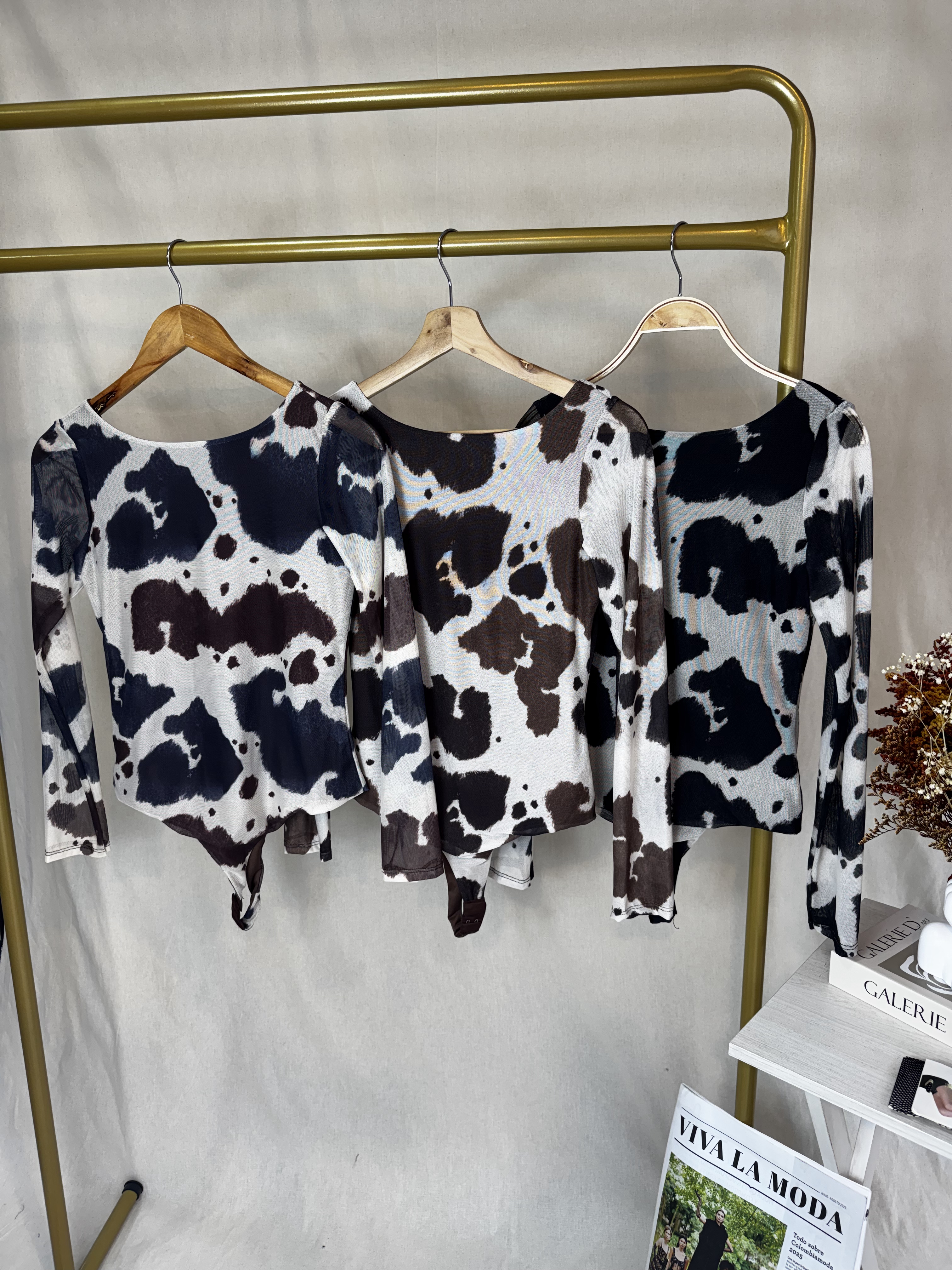Blusa de manga larga con estampado de vaca