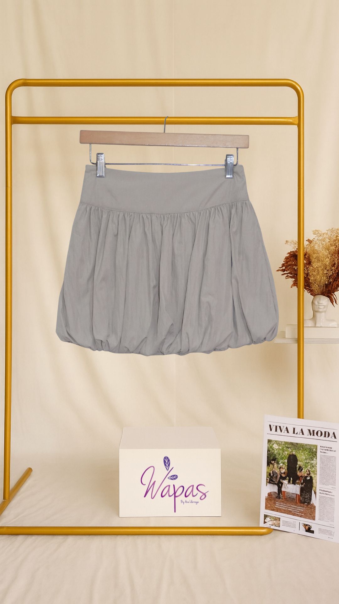 Minifalda beige de globo