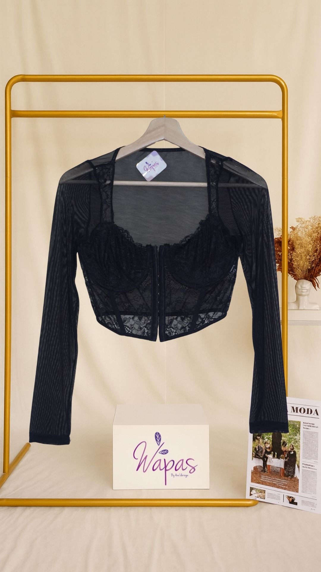Top negro de encaje