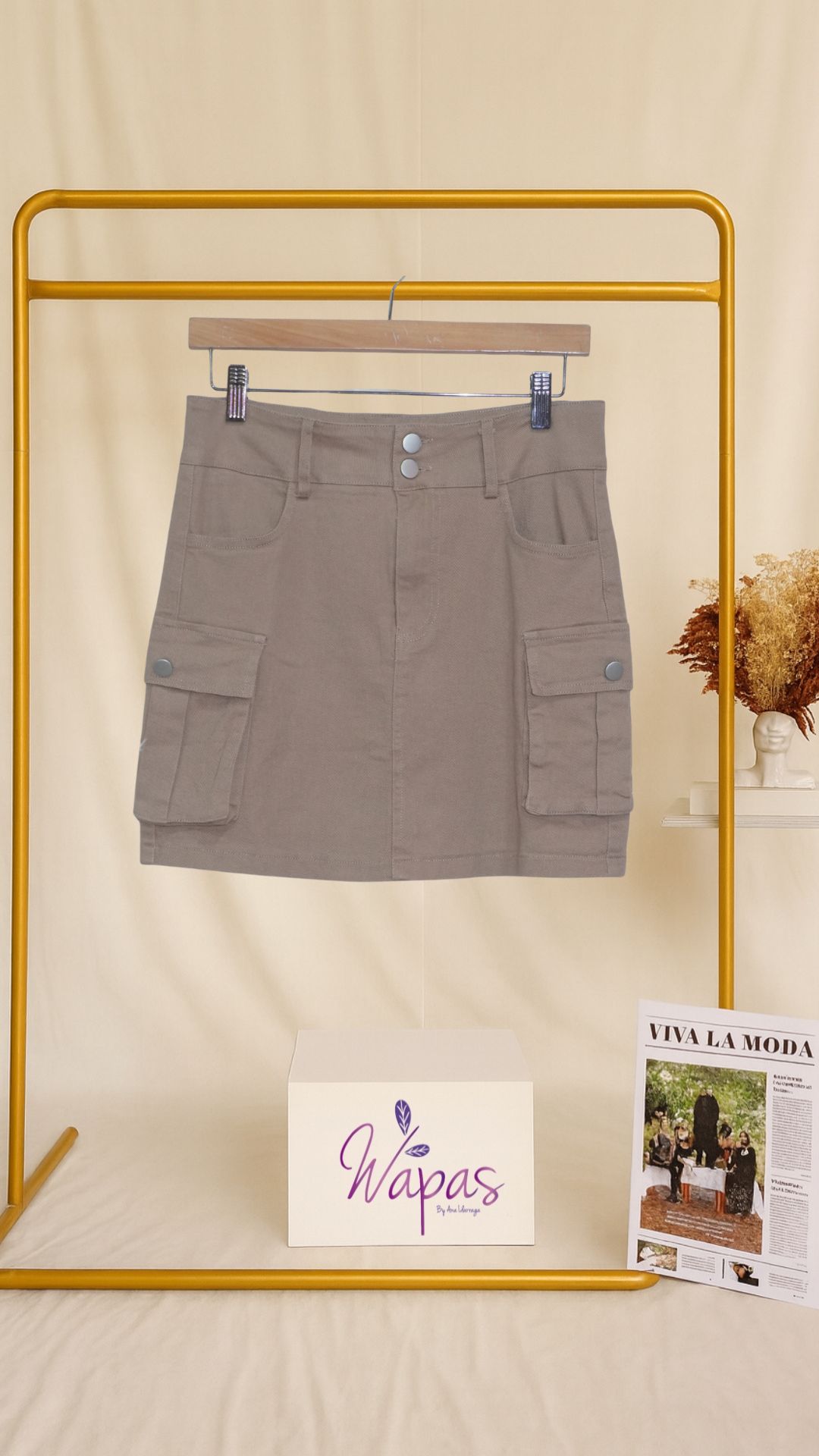 Falda corta cargo beige