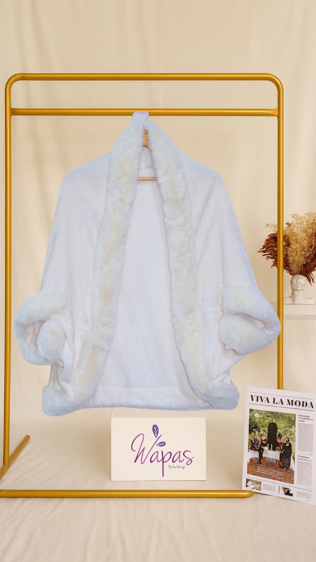 Bata de felpa blanca