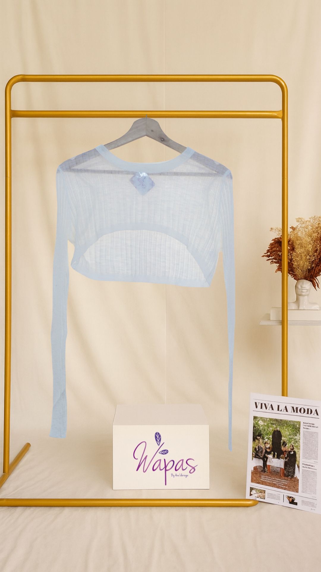 Top transparente azul claro