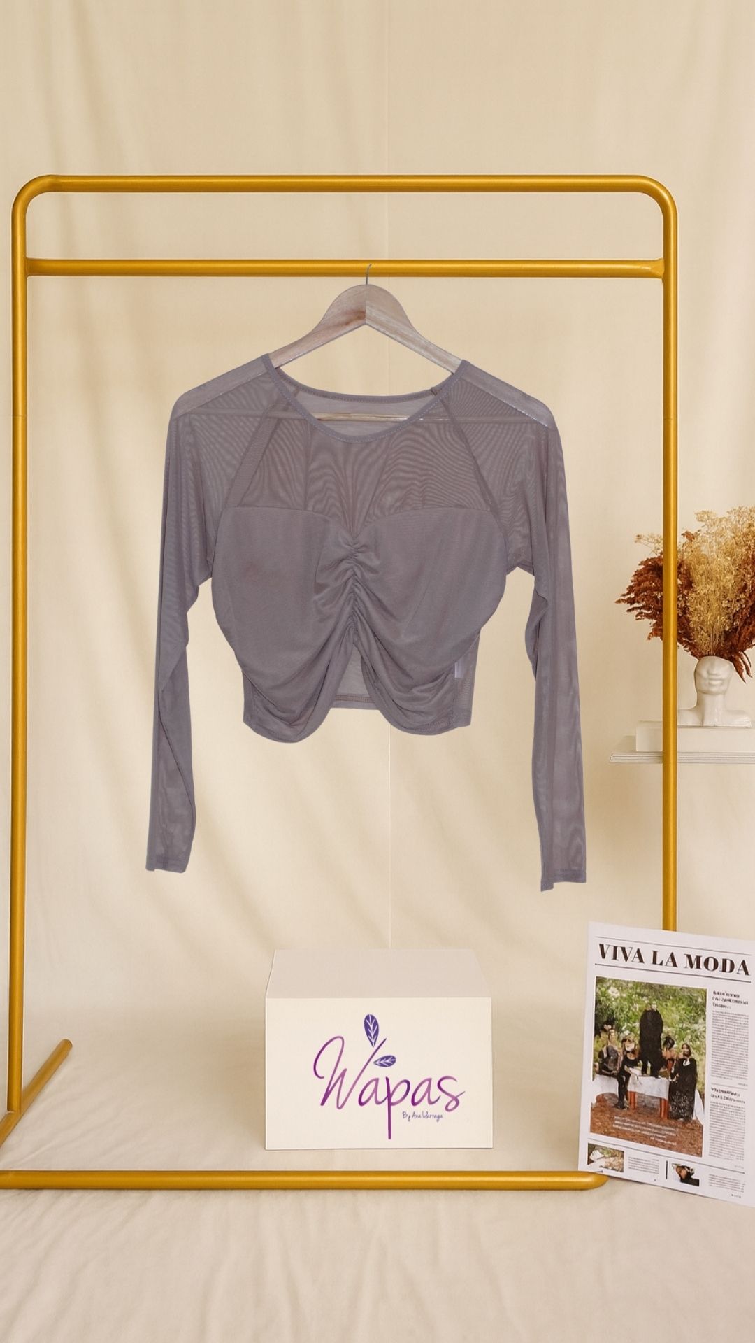 Blusa gris de manga larga