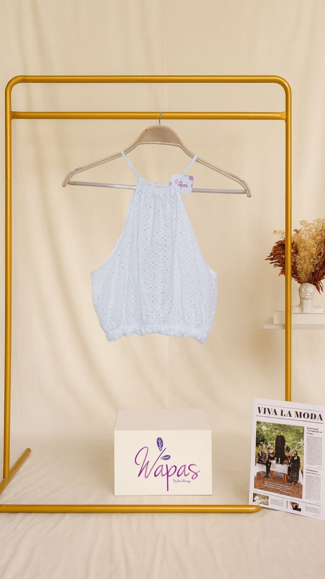 Top blanco de tirantes