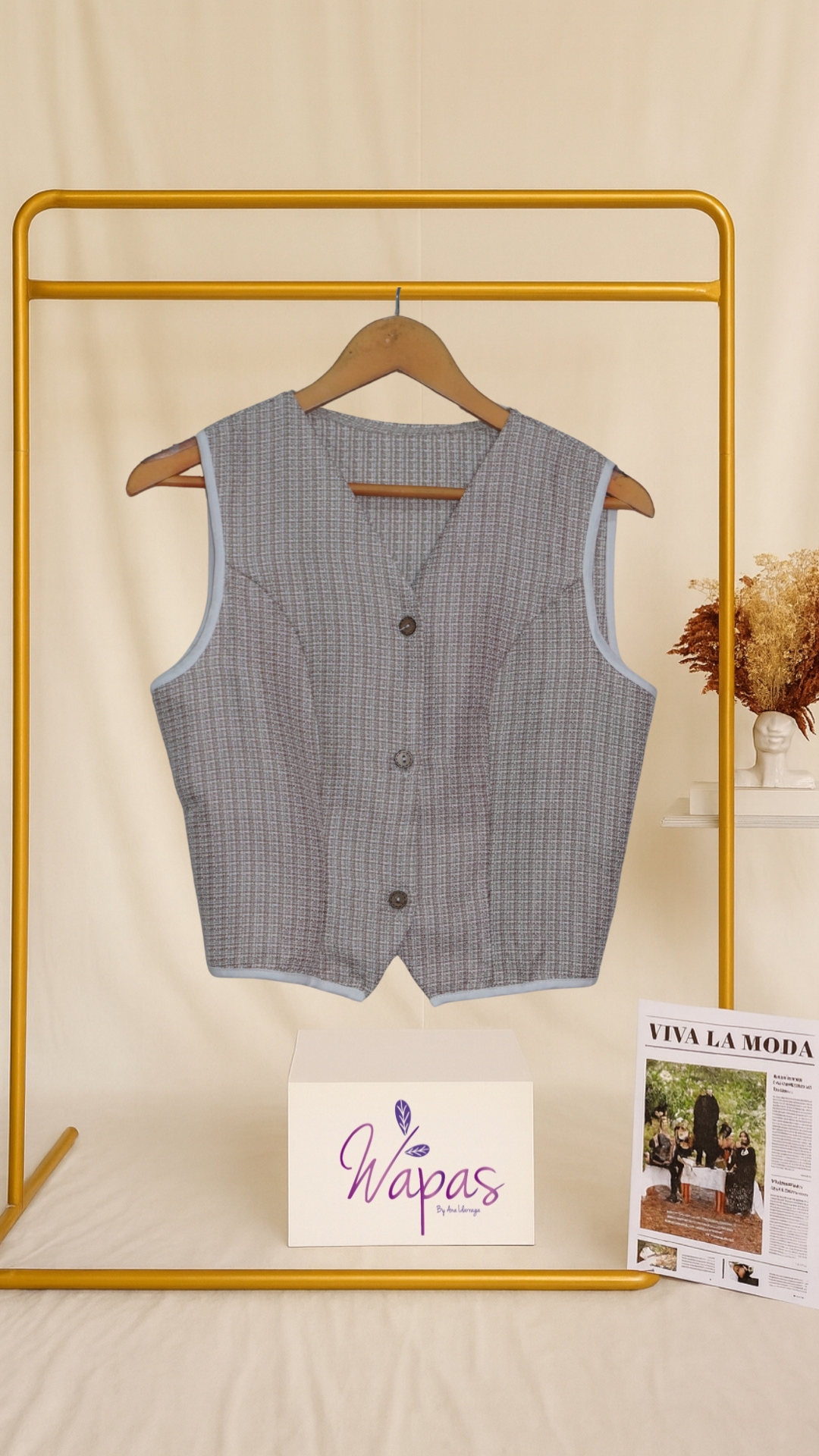 Chaleco gris de cuadros