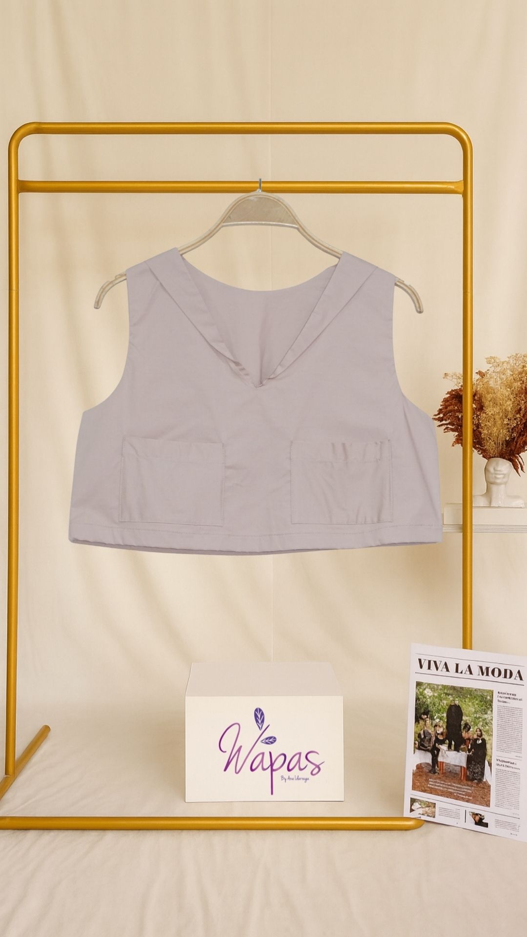 Blusa sin mangas gris claro