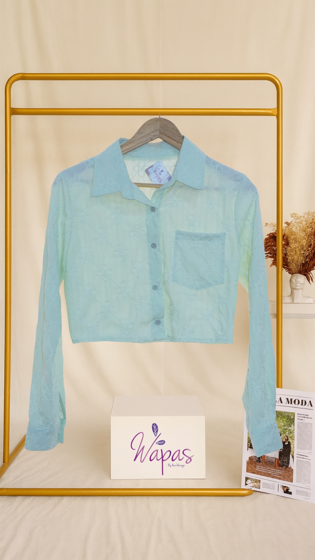 Camisa azul transparente